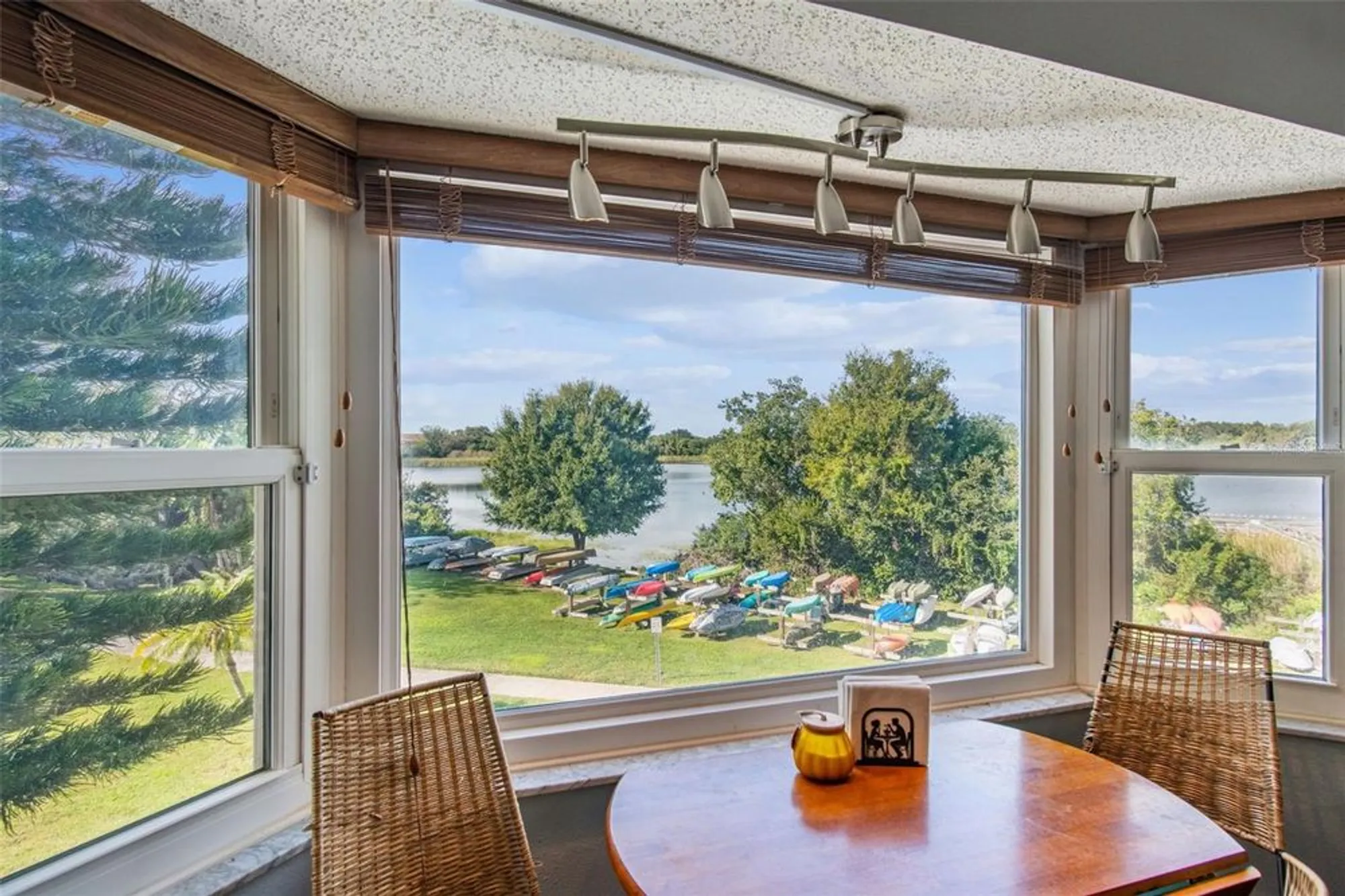 Property Slideshow image 31 of 100 | 2221 norwegian dr 41, Clearwater, FL, 33763