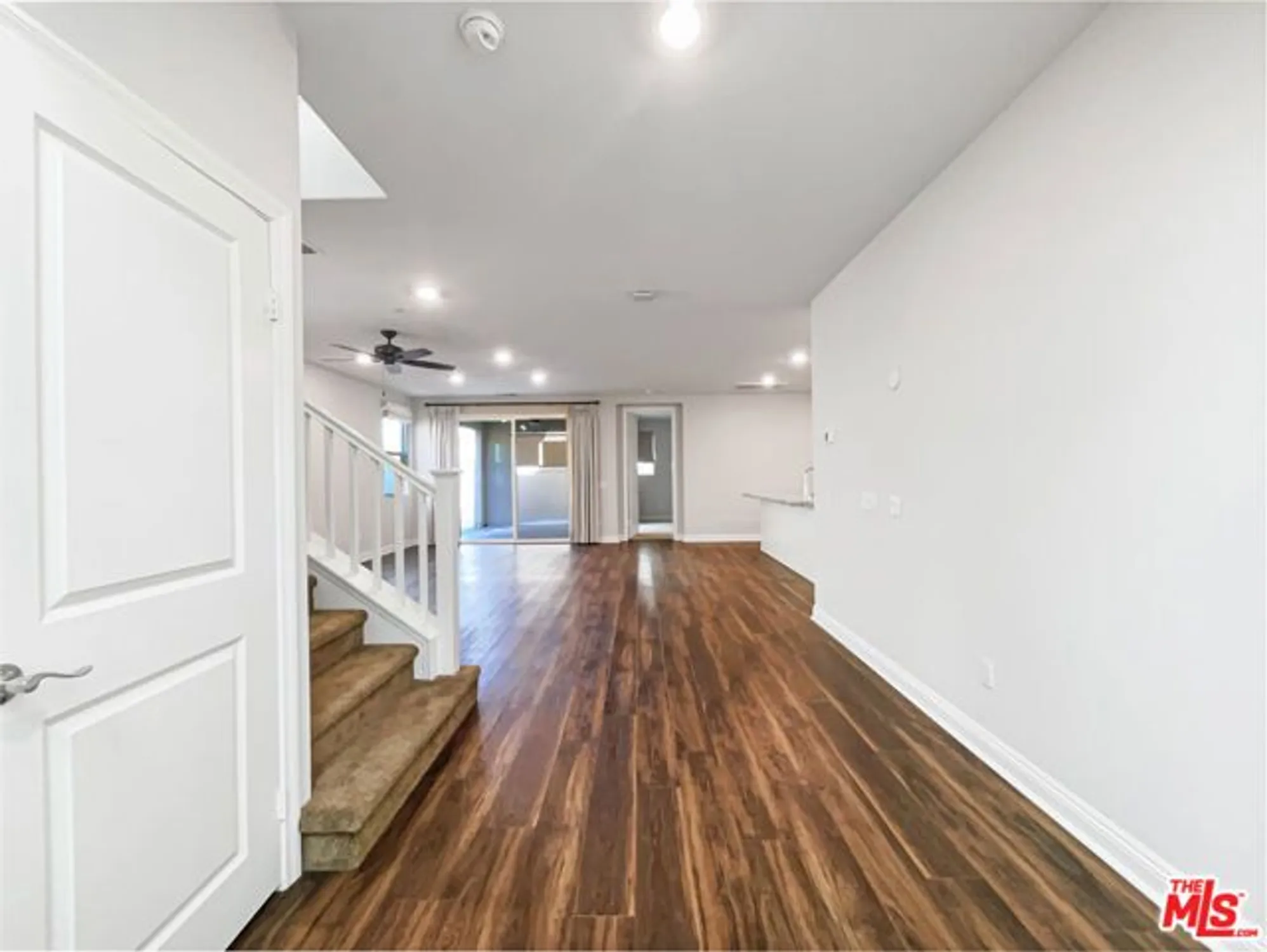 Property Slideshow image 11 of 30 | 20543 martingale pl, Santa Clarita, CA, 91350