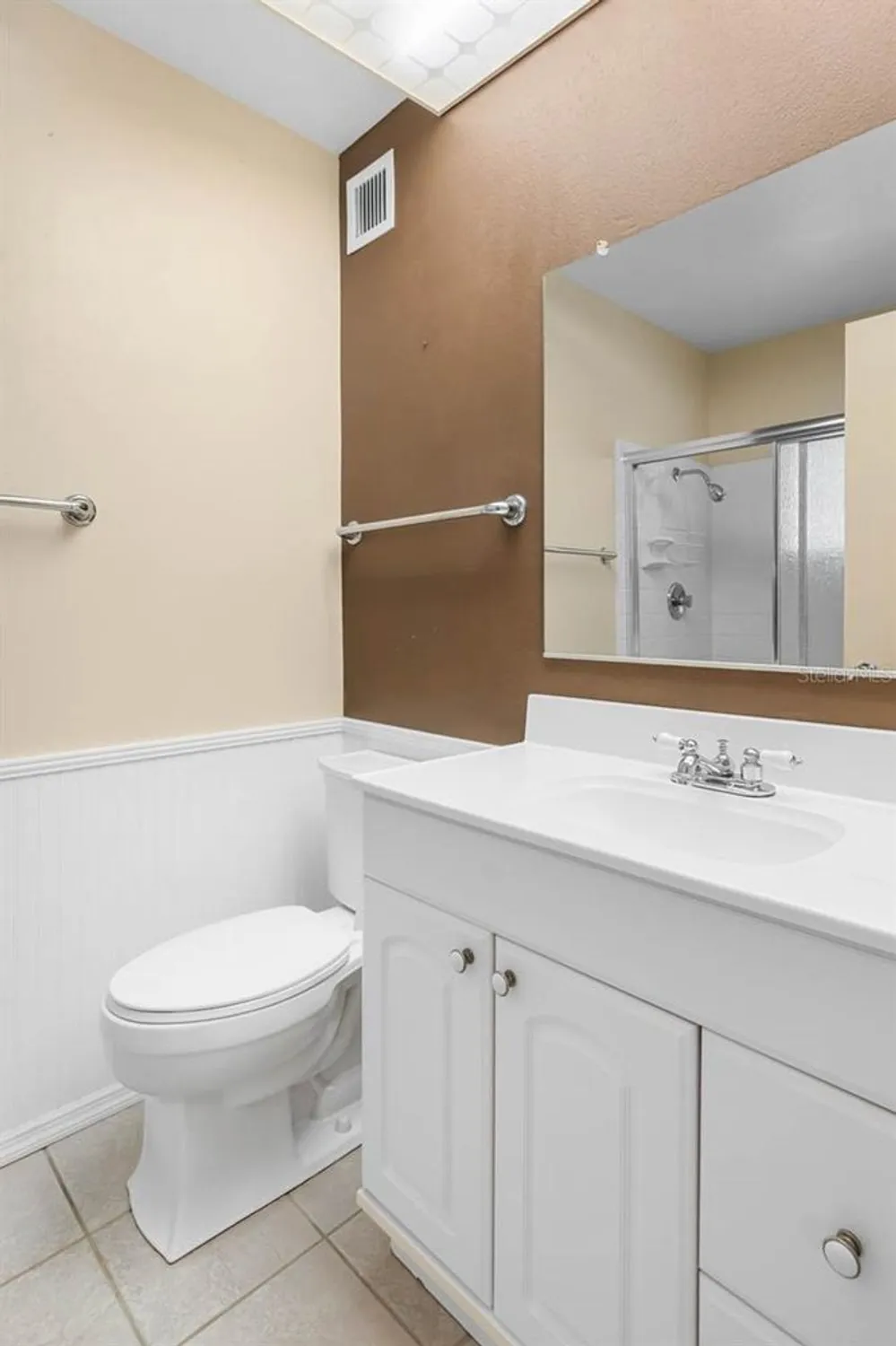 Property Slideshow image 15 of 80 | 829 fox hills dr, Sun City Center, FL, 33573