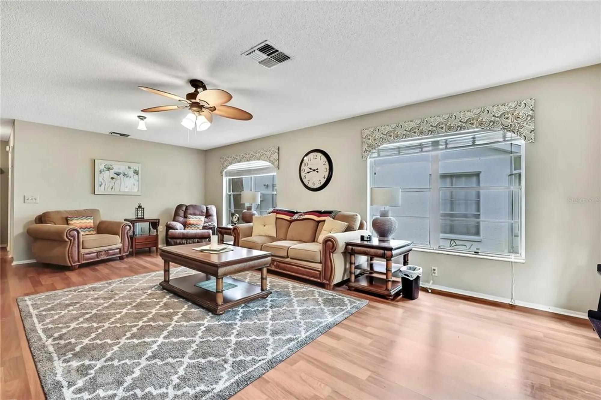 Property Slideshow image 14 of 72 | 6517 ocean pines ln, Spring Hill, FL, 34606
