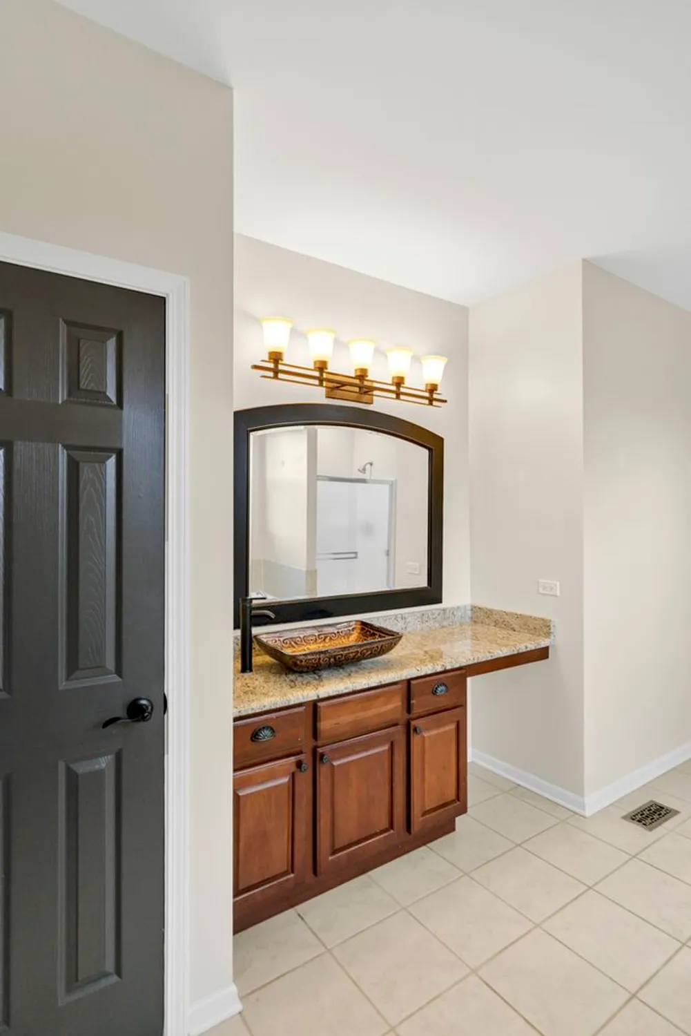Property Slideshow image 48 of 71 | 2660 harnish dr, Algonquin, IL, 60102