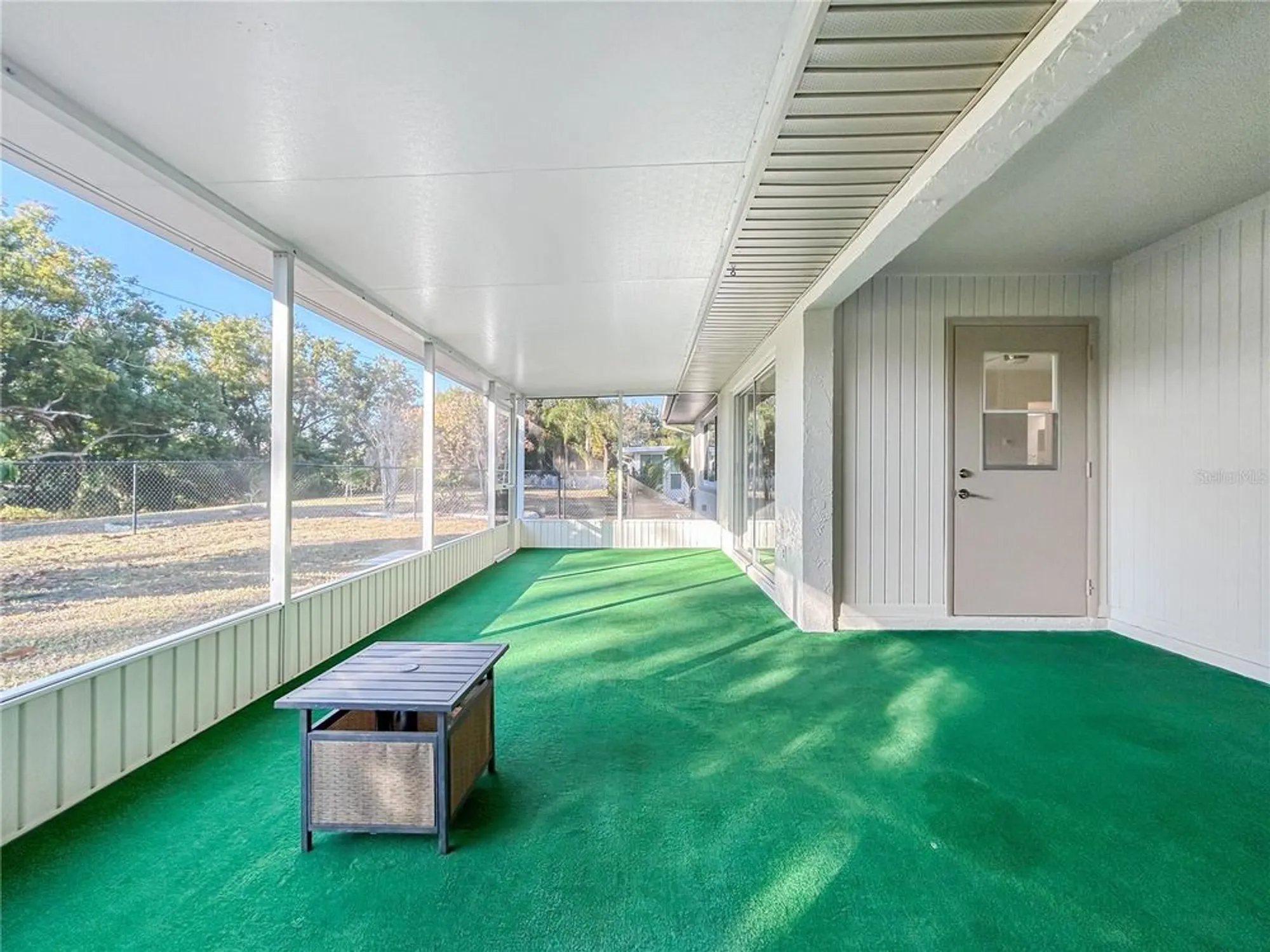 Property Slideshow image 34 of 52 | 1408 w del webb blvd, Sun City Center, FL, 33573