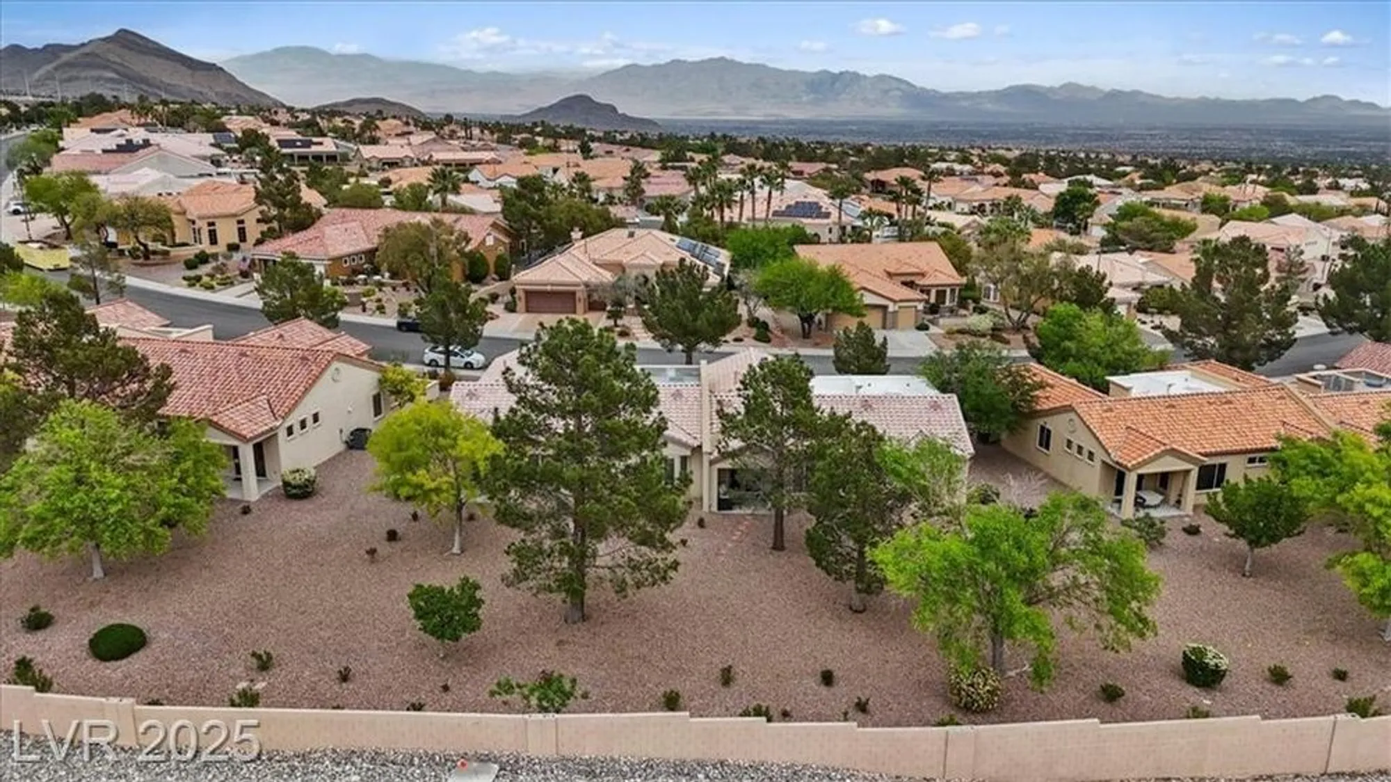 Property Slideshow image 13 of 21 | 11013 mission lakes ave, Las Vegas, NV, 89134