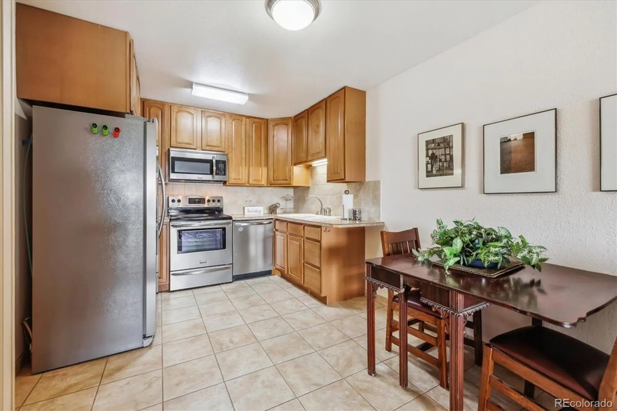 Property Slideshow image 4 of 49 | 715 s alton way unit 5d, Denver, CO, 80247