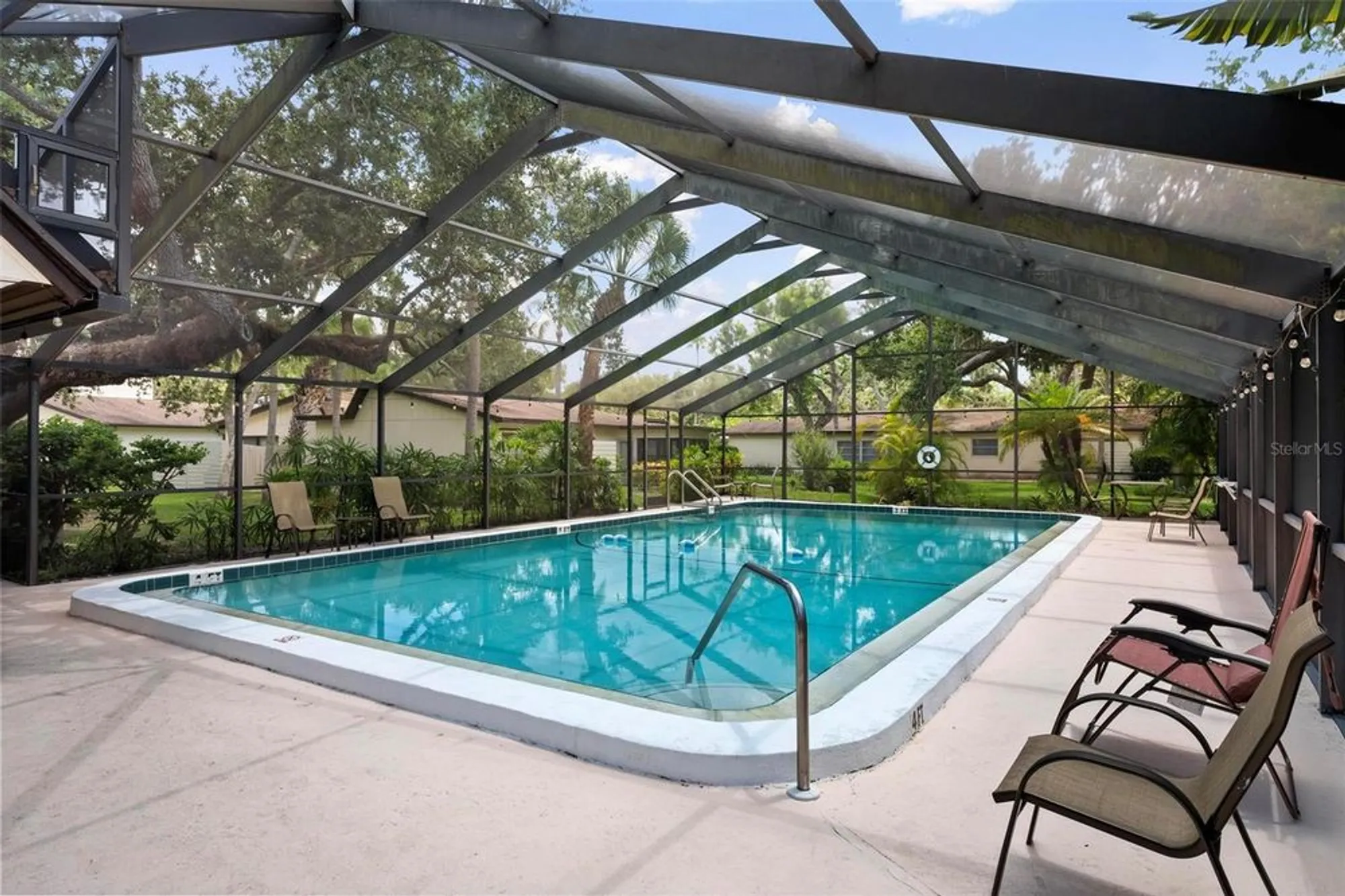 Property Slideshow image 24 of 25 | 2227 circlewood dr # 52, Sarasota, FL, 34231