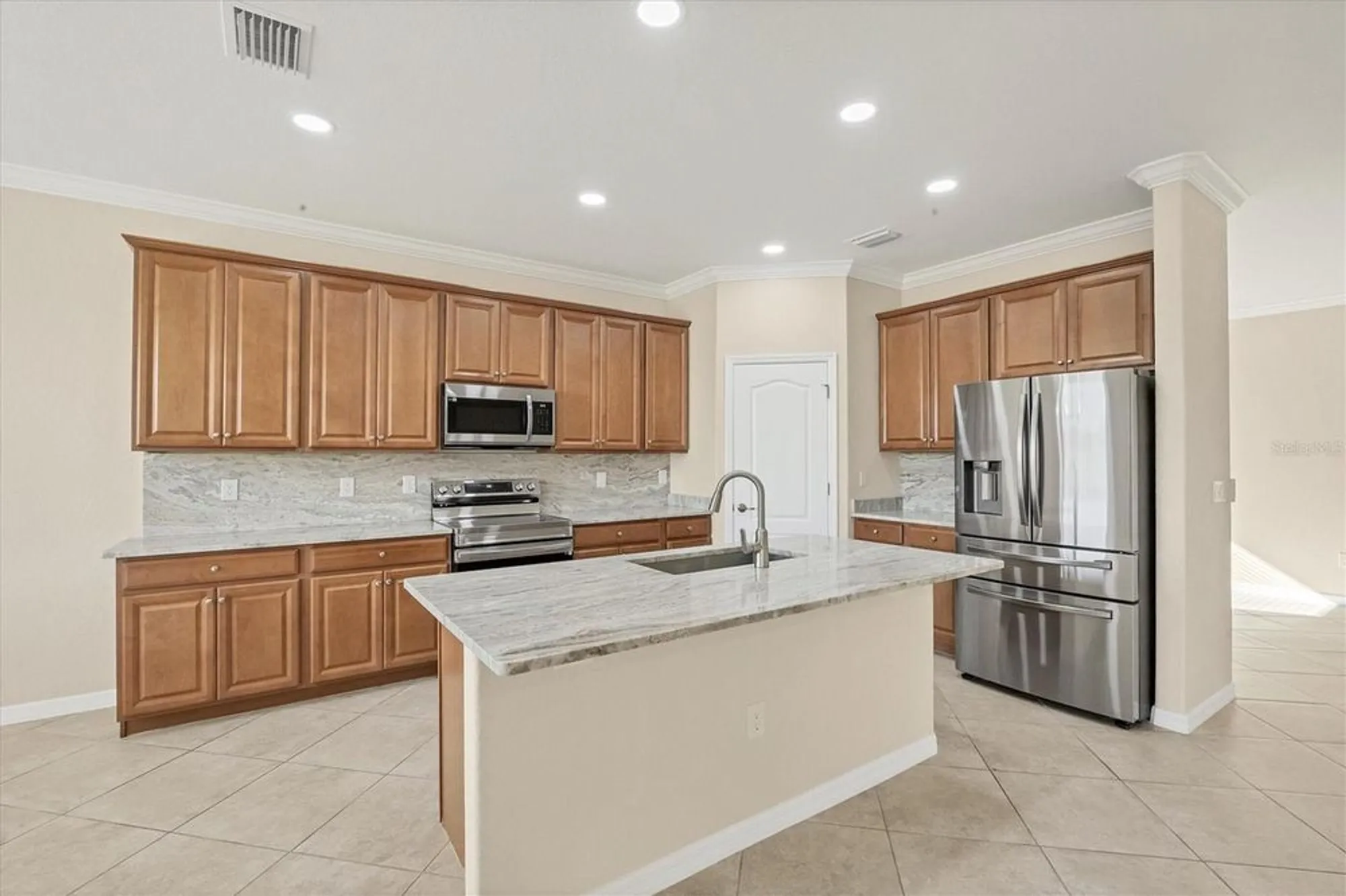 Property Slideshow image 6 of 63 | 6868 wild lake ter, Bradenton, FL, 34212