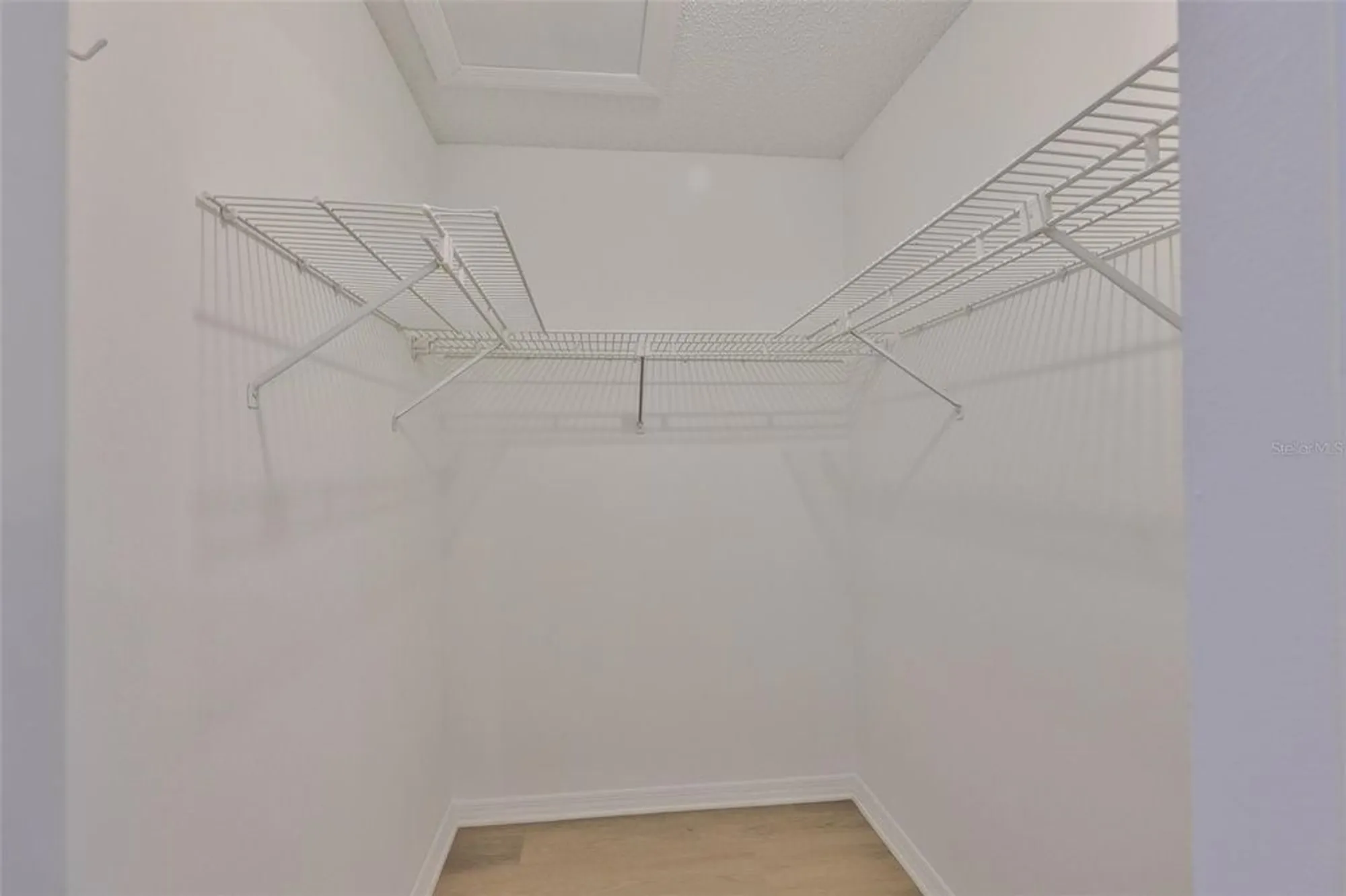 Property Slideshow image 31 of 47 | 1219 wild feather ln, Sun City Center, FL, 33573