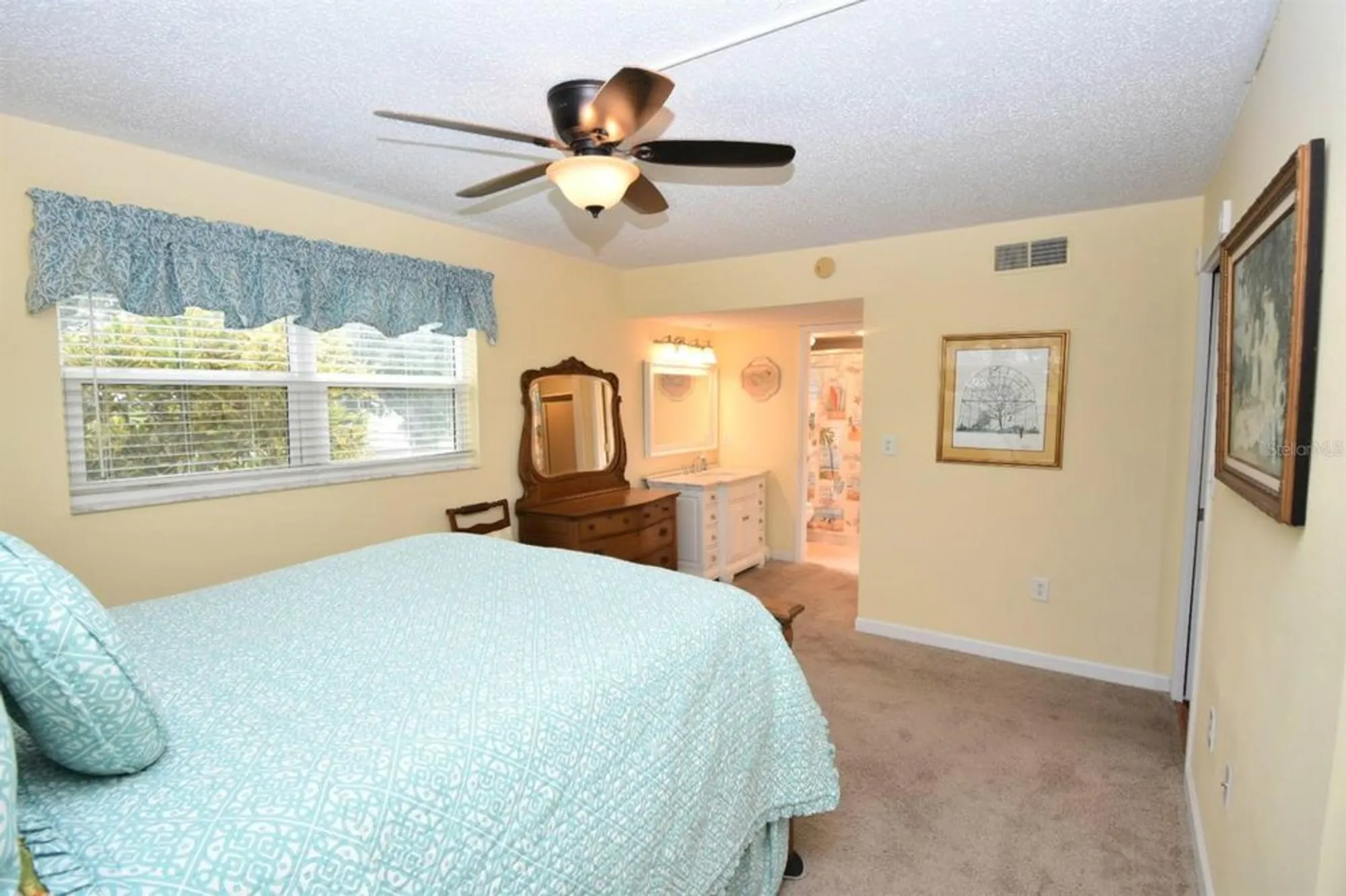 Property Slideshow image 26 of 50 | 940 virginia st 108, Dunedin, FL, 34698