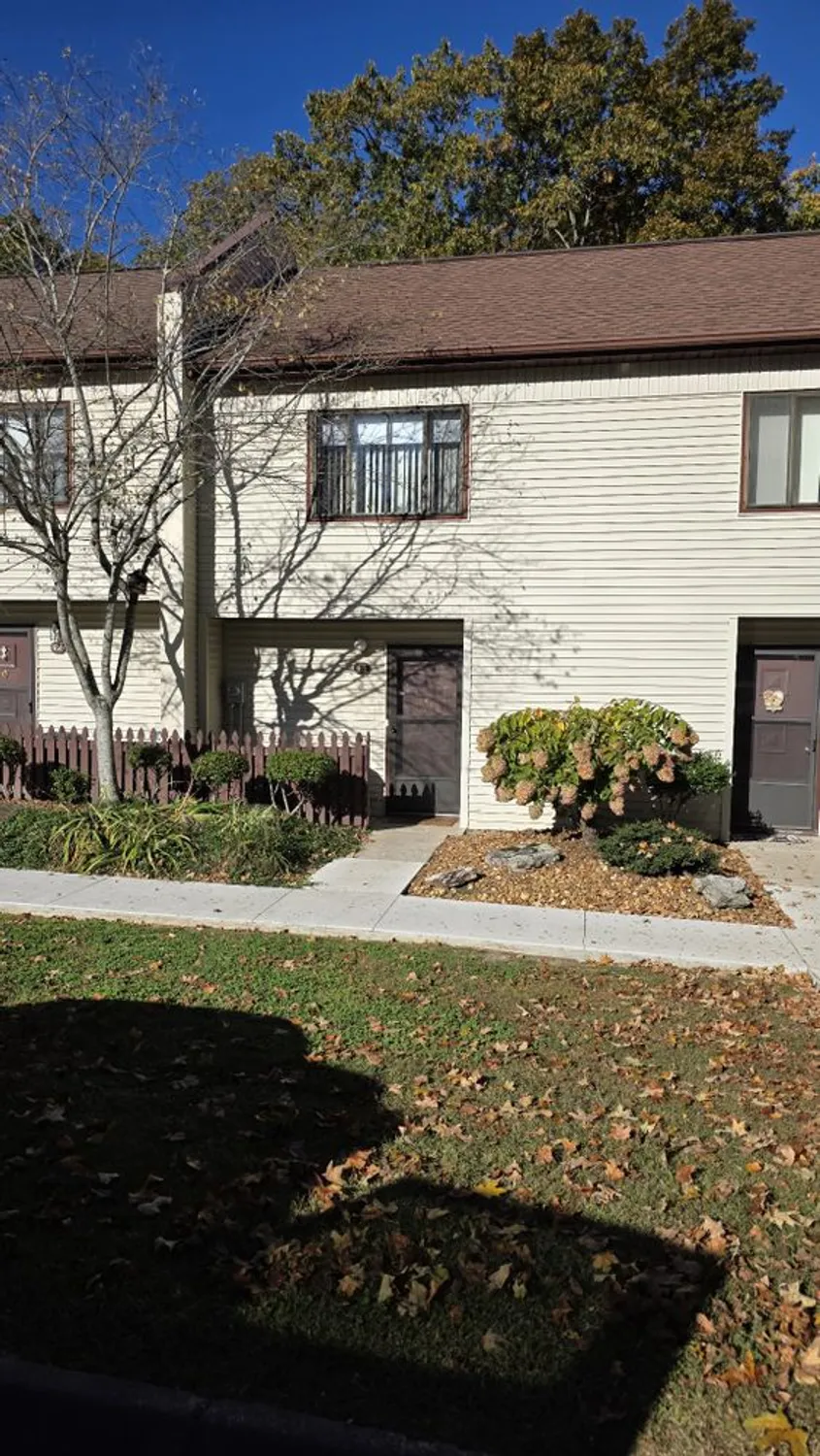 Property Slideshow image 2 of 11 | 43 wilshire heights dr, Crossville, TN, 38558