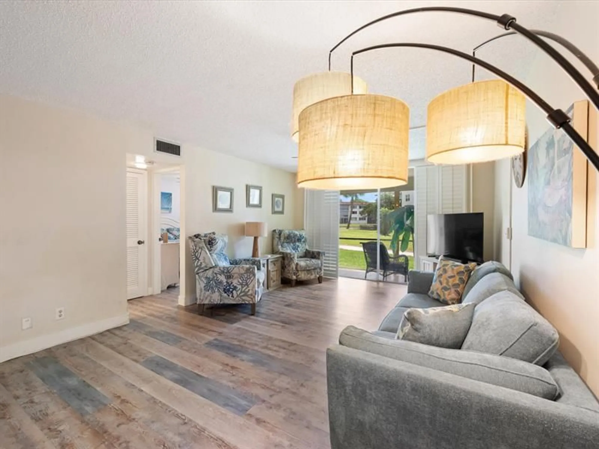 Property Slideshow image 12 of 33 | 311 s hollybrook dr apt 104, Pembroke Pines, FL, 33025