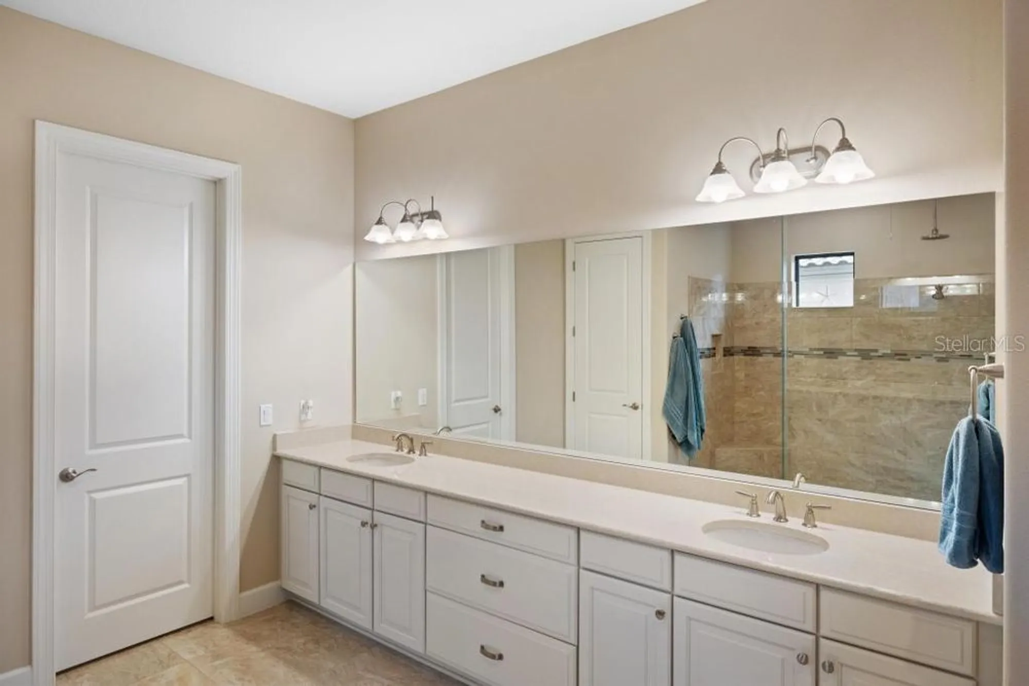 Property Slideshow image 18 of 46 | 4818 cabreo ct, Bradenton, FL, 34211