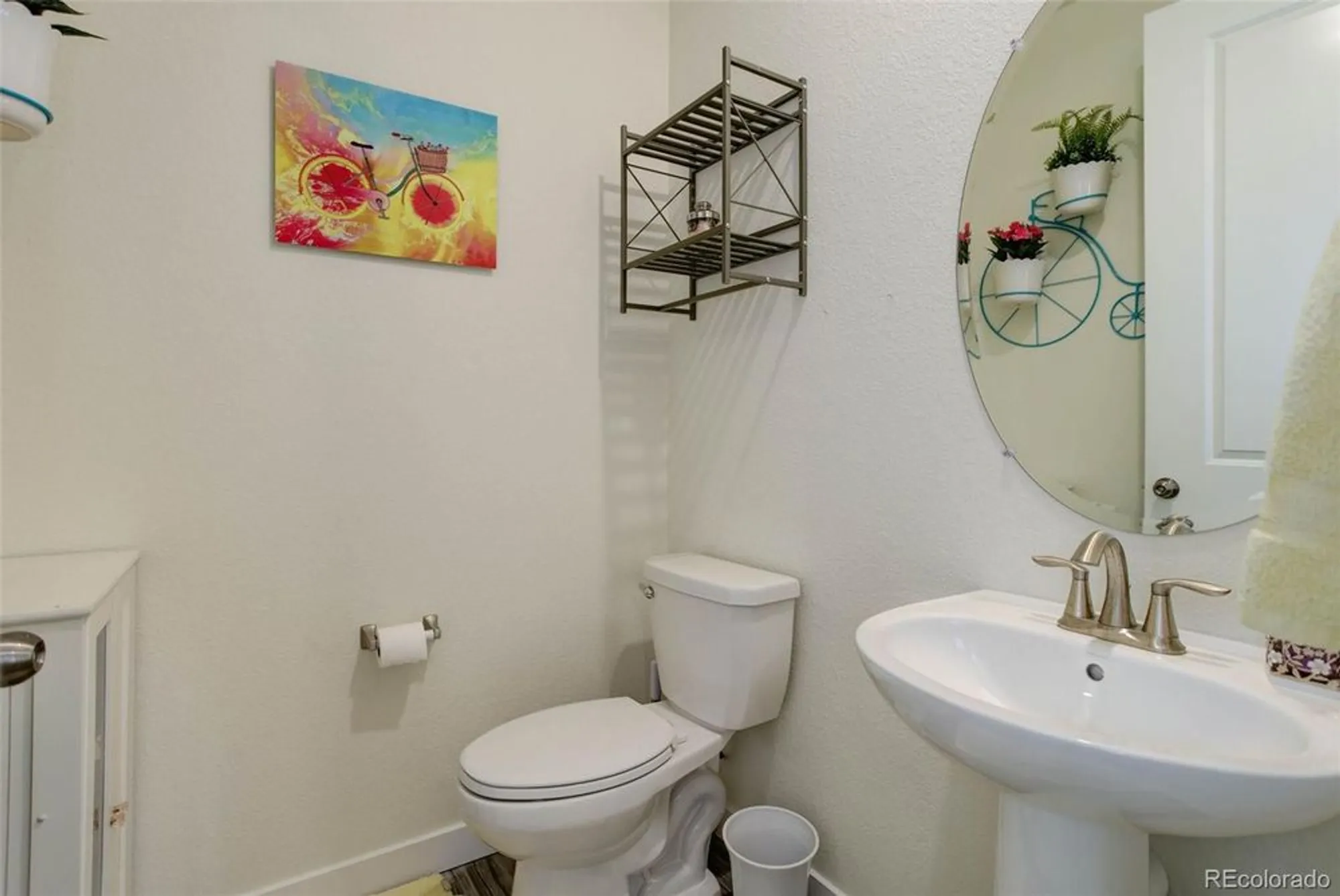 Property Slideshow image 16 of 48 | 8901 s ukraine ct, Aurora, CO, 80016