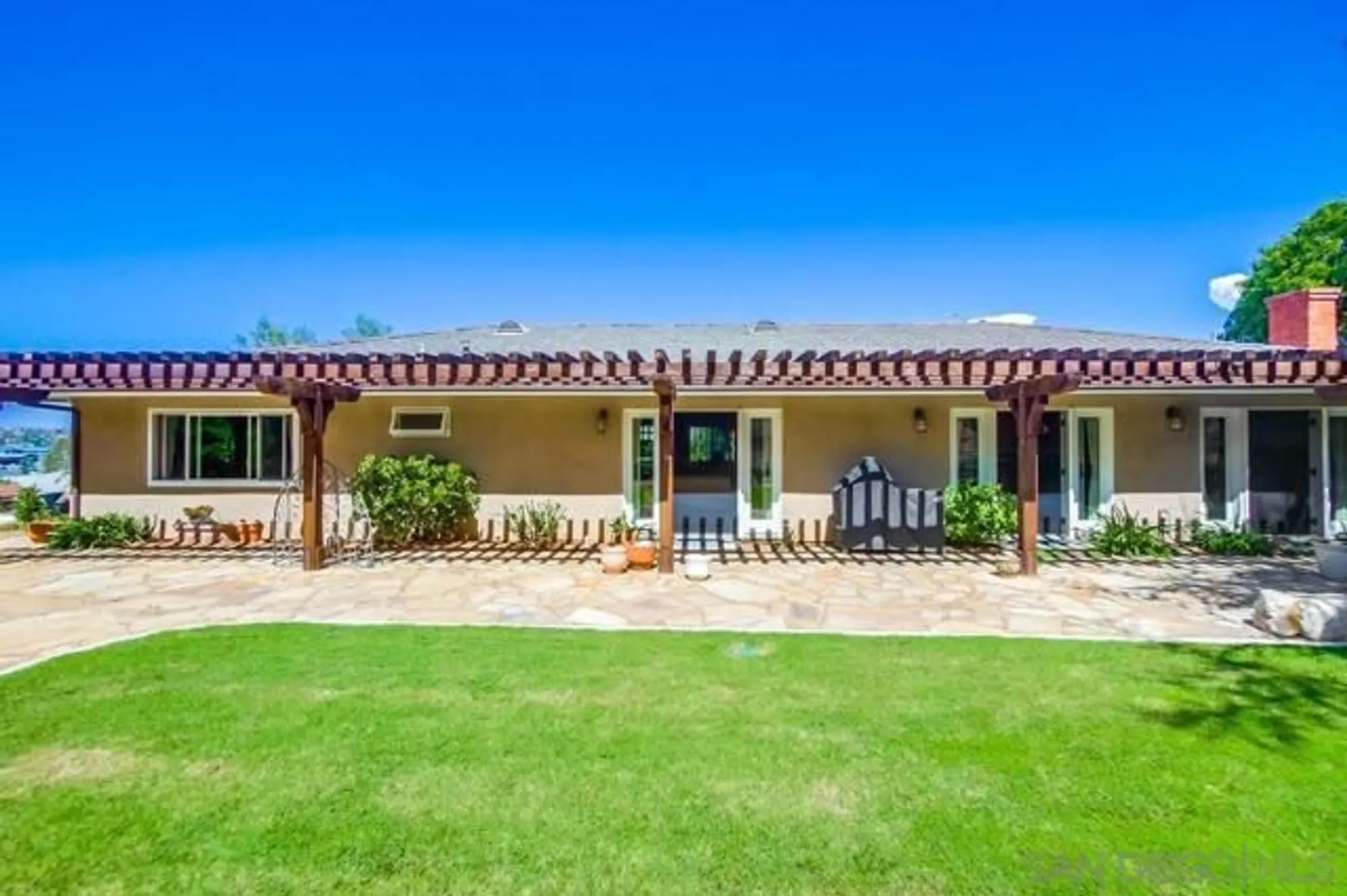 Property Slideshow image 43 of 44 | 1454 la plaza dr, San Marcos, CA, 92078