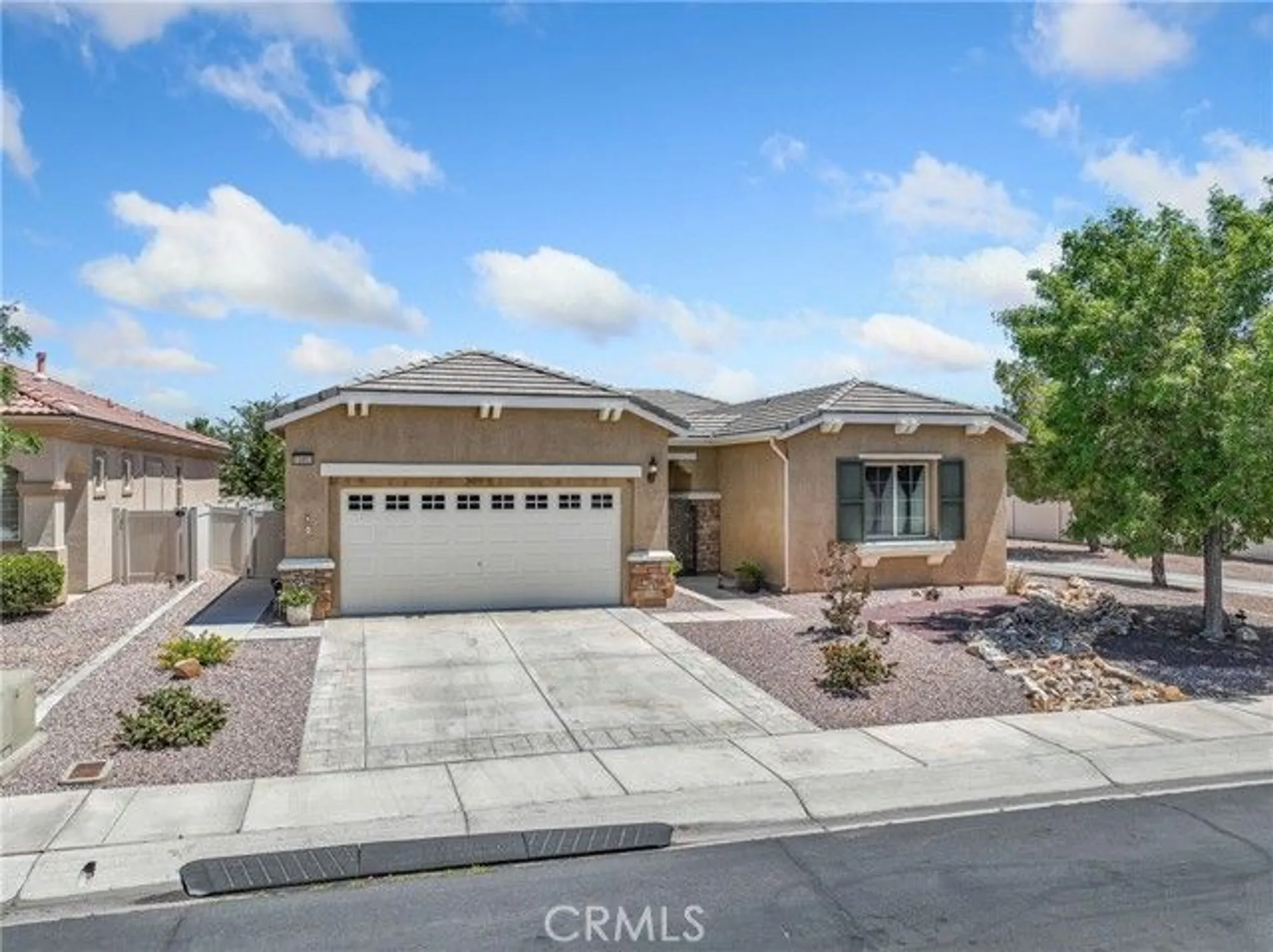Property Slideshow image 3 of 34 | 10803 katepwa st, Apple Valley, CA, 92308
