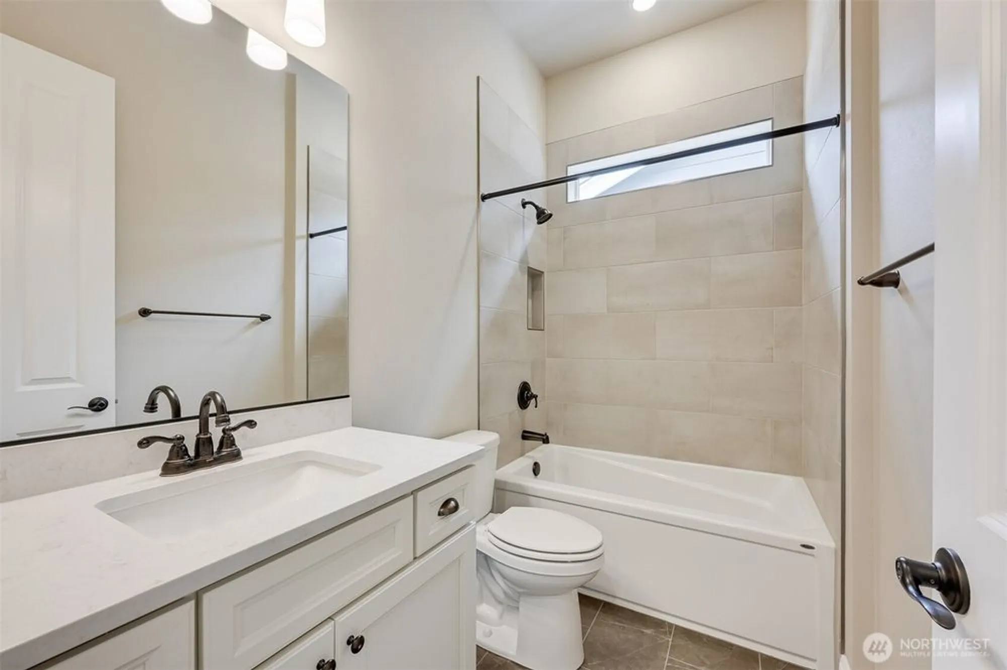 Property Slideshow image 8 of 33 | 20562 150th st e unit e, Bonney Lake, WA, 98391