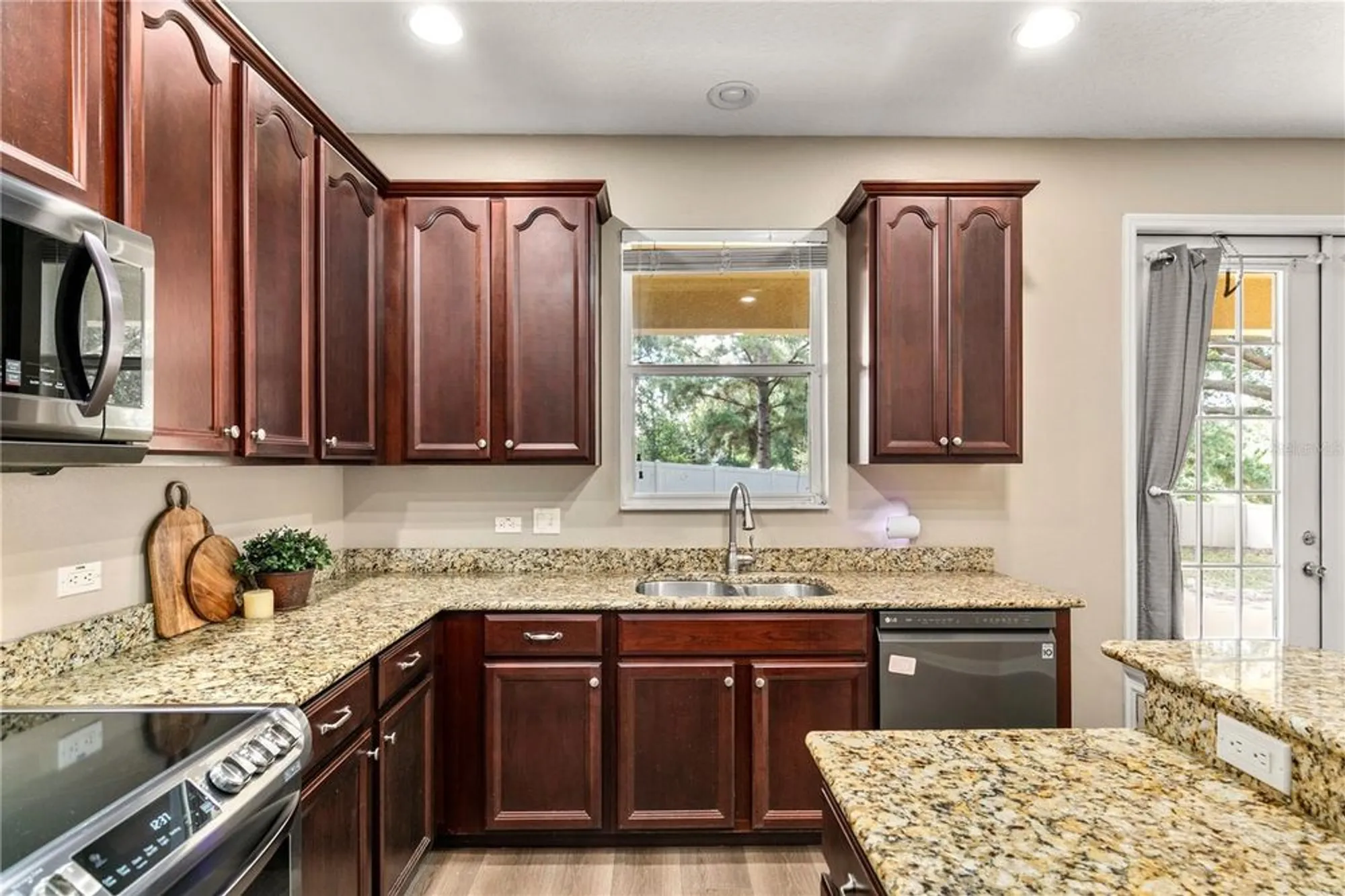 Property Slideshow image 16 of 58 | 30331 tokara ter, Mount Dora, FL, 32757