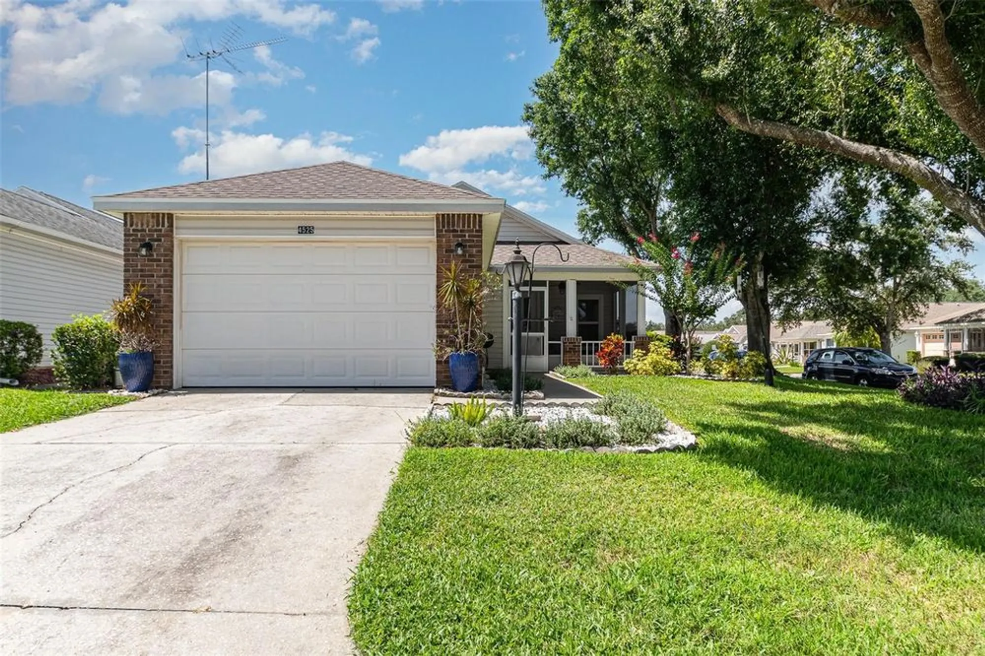 Property Slideshow image 2 of 29 | 4525 eaglewood dr, Leesburg, FL, 34748