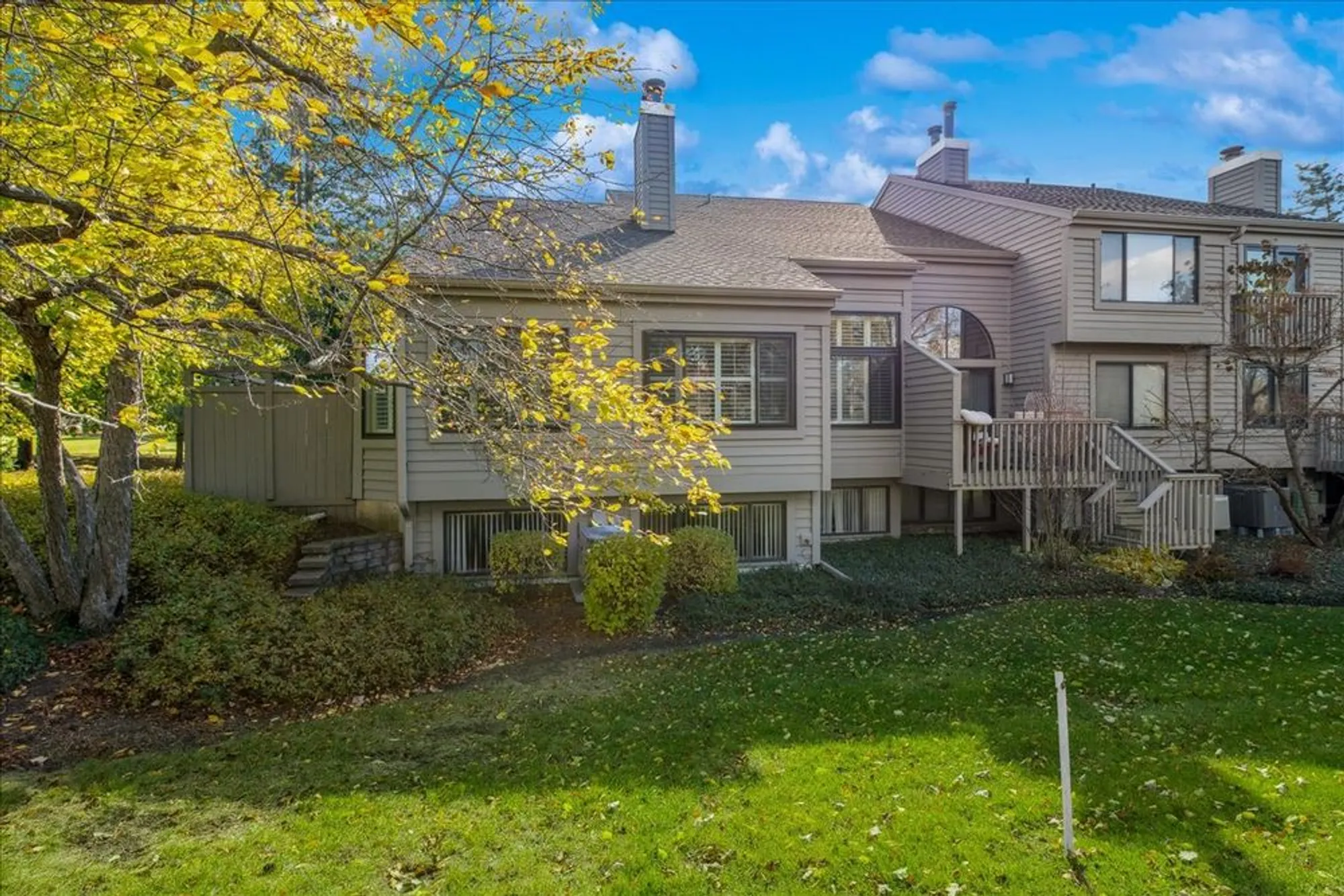 Property Slideshow image 42 of 55 | 868 longmeadow ct, Lake Barrington, IL, 60010