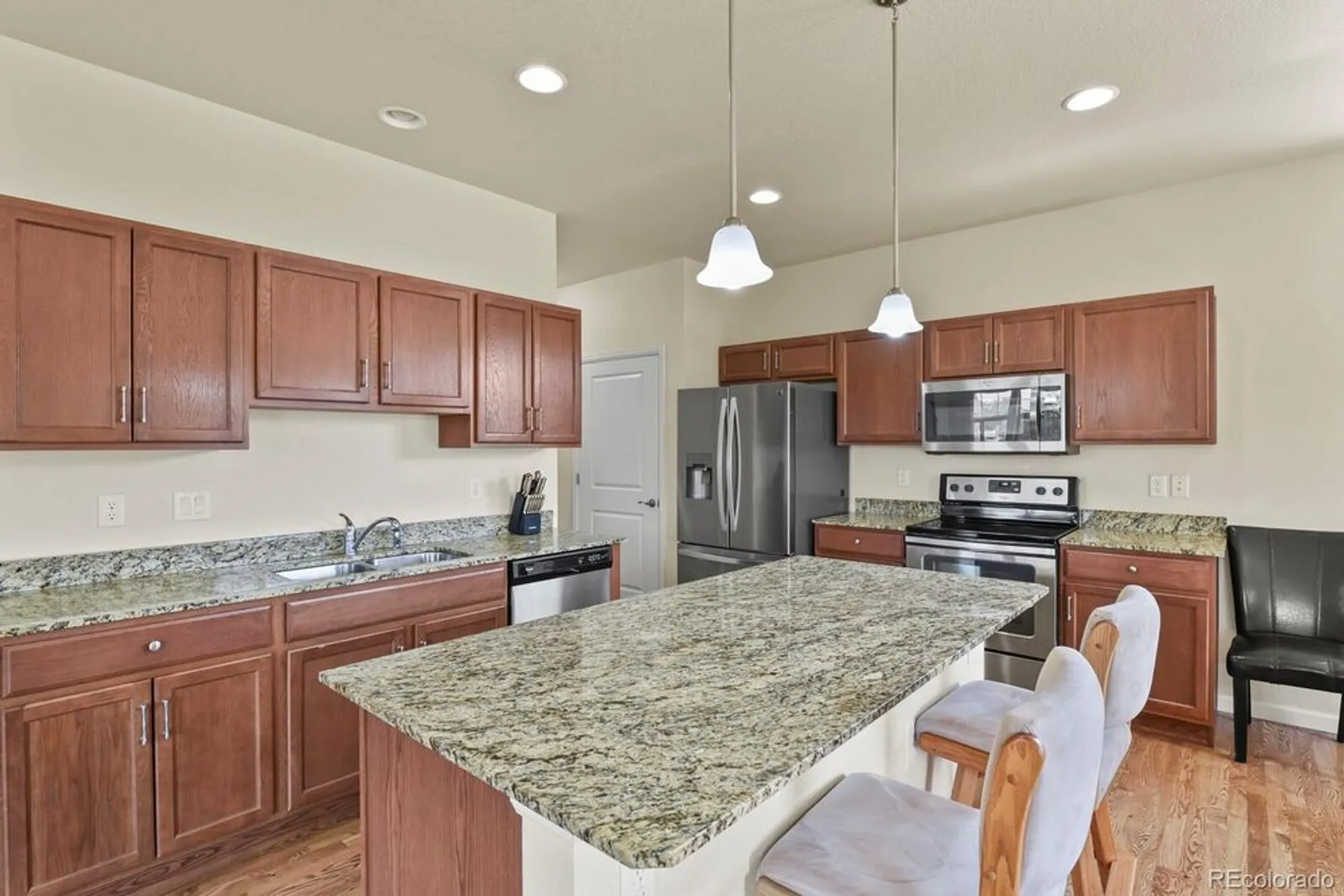 Property Slideshow image 7 of 22 | 12672 madison ct, Thornton, CO, 80241