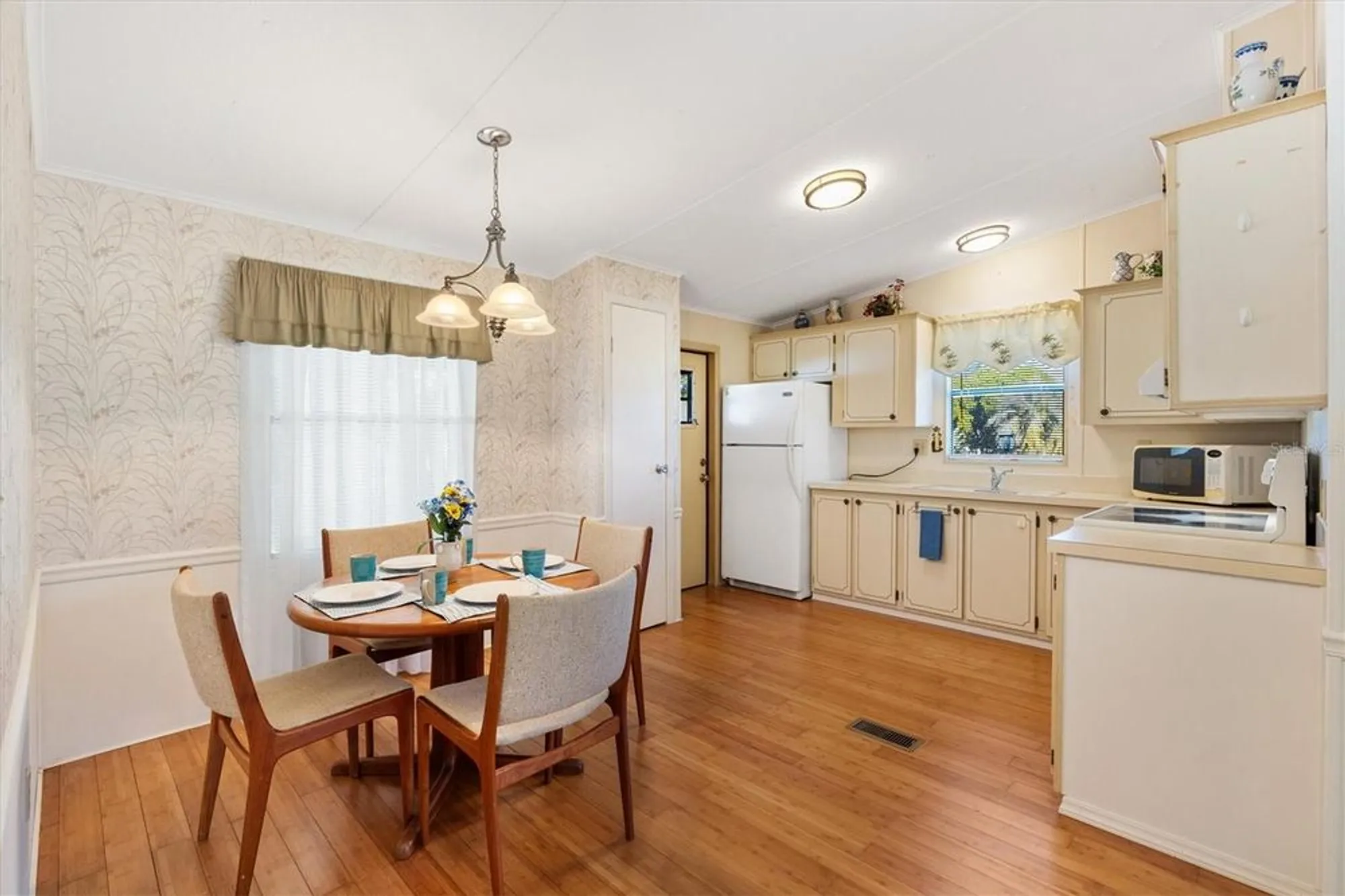 Property Slideshow image 5 of 35 | 610 tarrson blvd, The Villages, FL, 32159