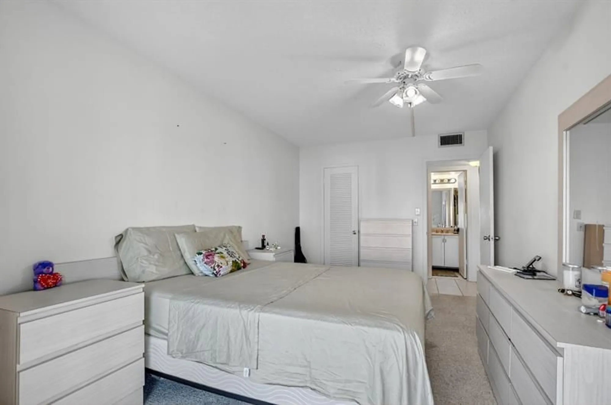 Property Slideshow image 23 of 67 | 3025 guildford b # 3025, Boca Raton, FL, 33434