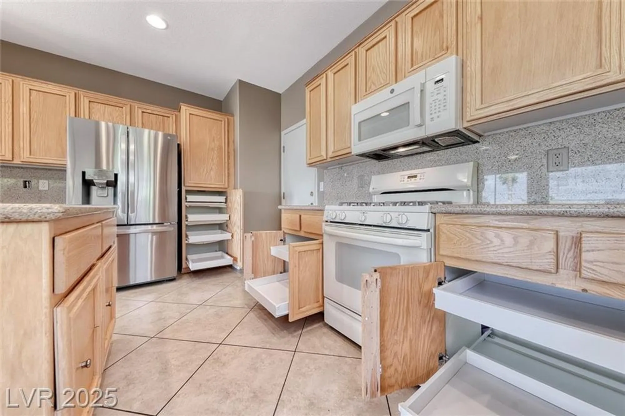 Property Slideshow image 24 of 56 | 1601 wellington springs ave, Henderson, NV, 89052