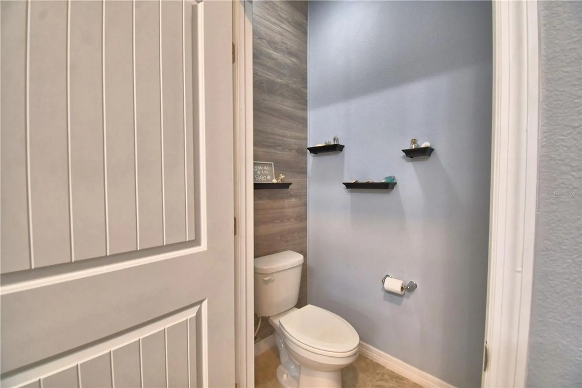 Property Slideshow image 22 of 55 | 2577 canyon crest dr, Lakeland, FL, 33811