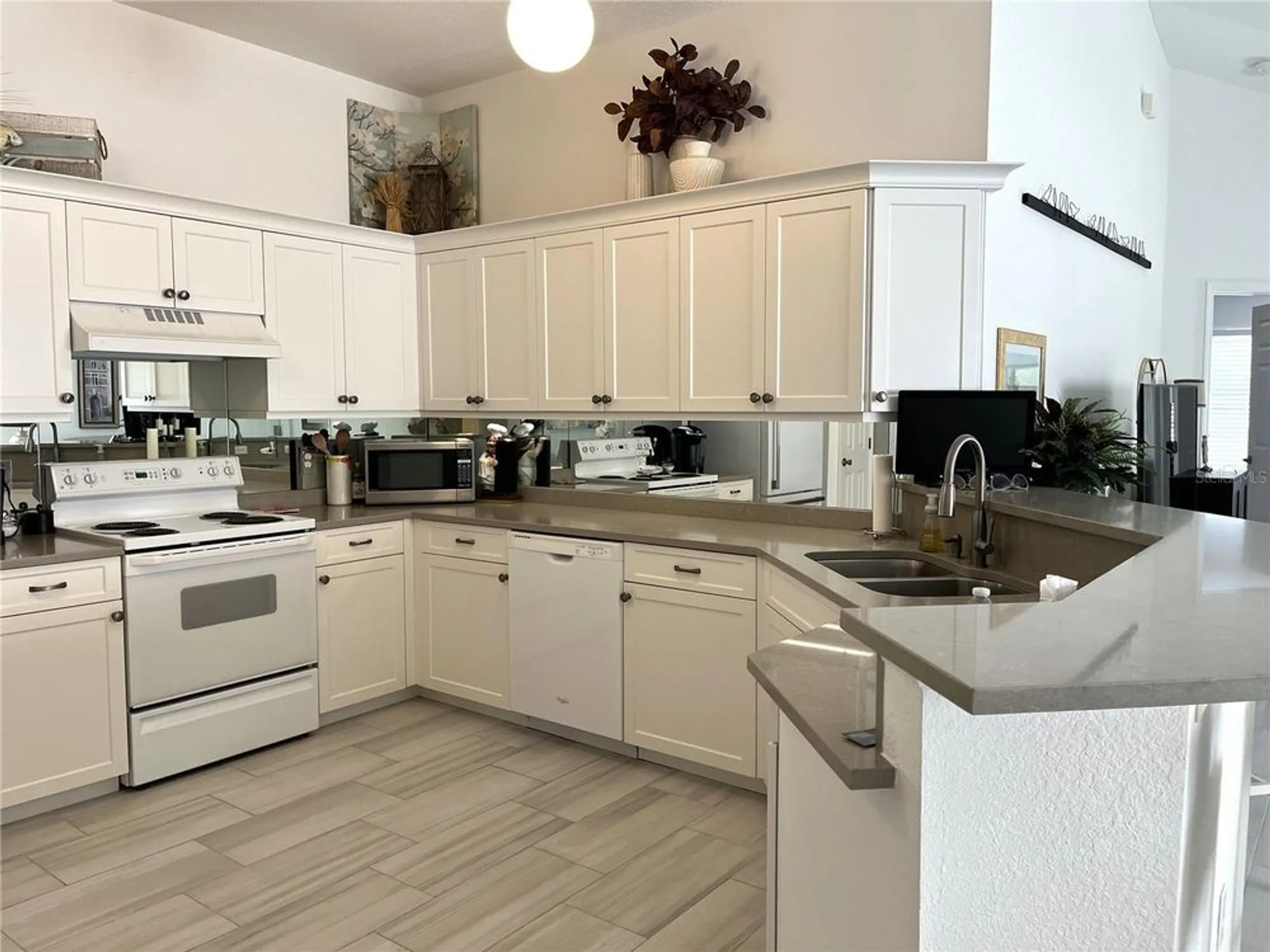 Property Slideshow image 30 of 68 | 512 islamorada blvd, Punta Gorda, FL, 33955