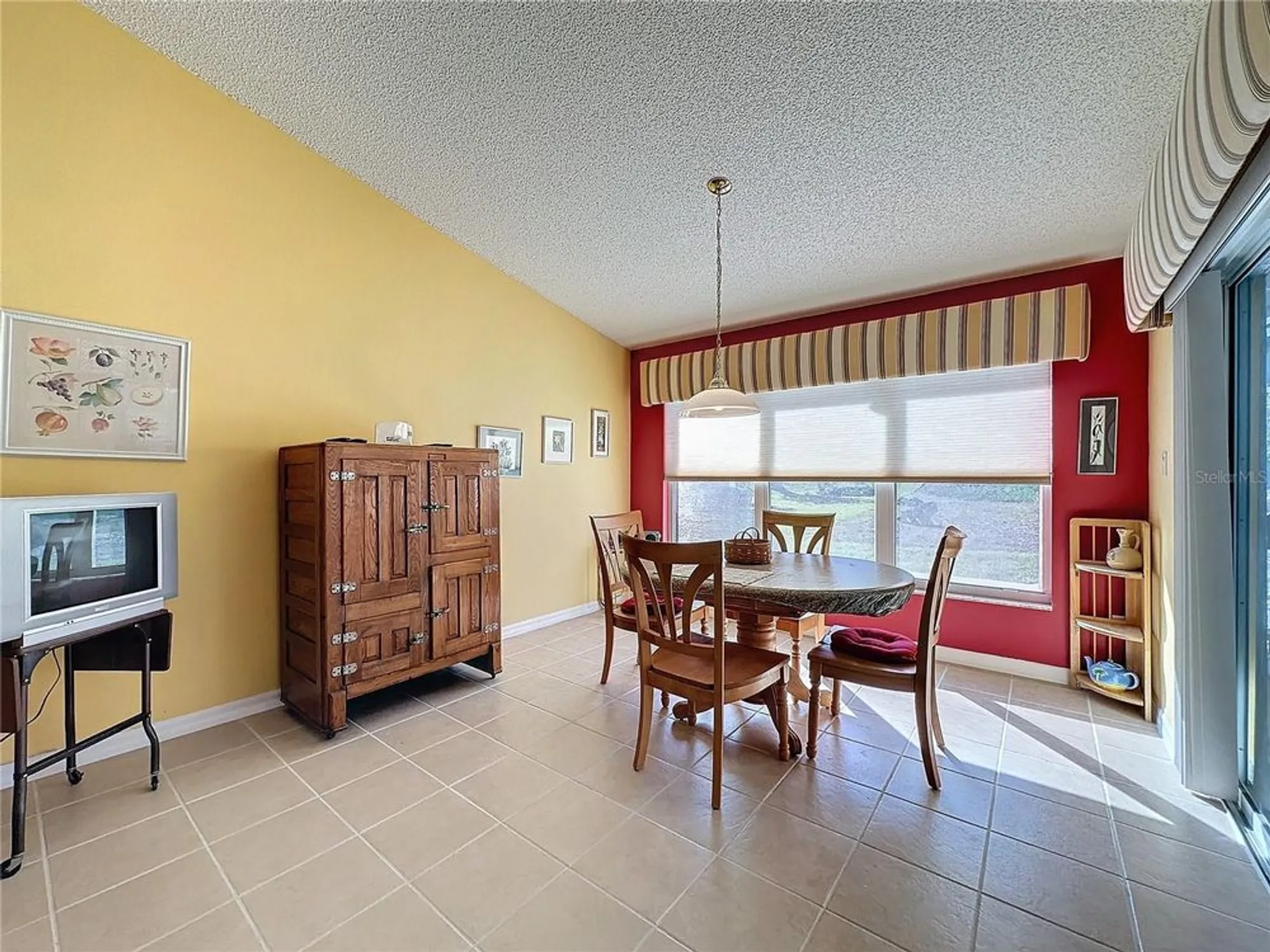 Property Slideshow image 31 of 54 | 4634 summerbridge cir, Leesburg, FL, 34748