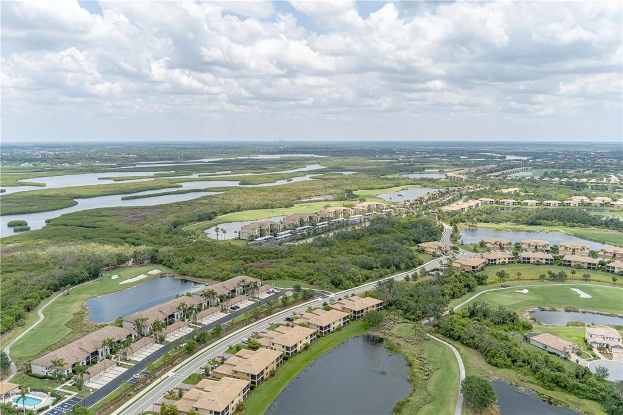 Property Slideshow image 34 of 39 | 7005 river hammock dr 204, Bradenton, FL, 34212