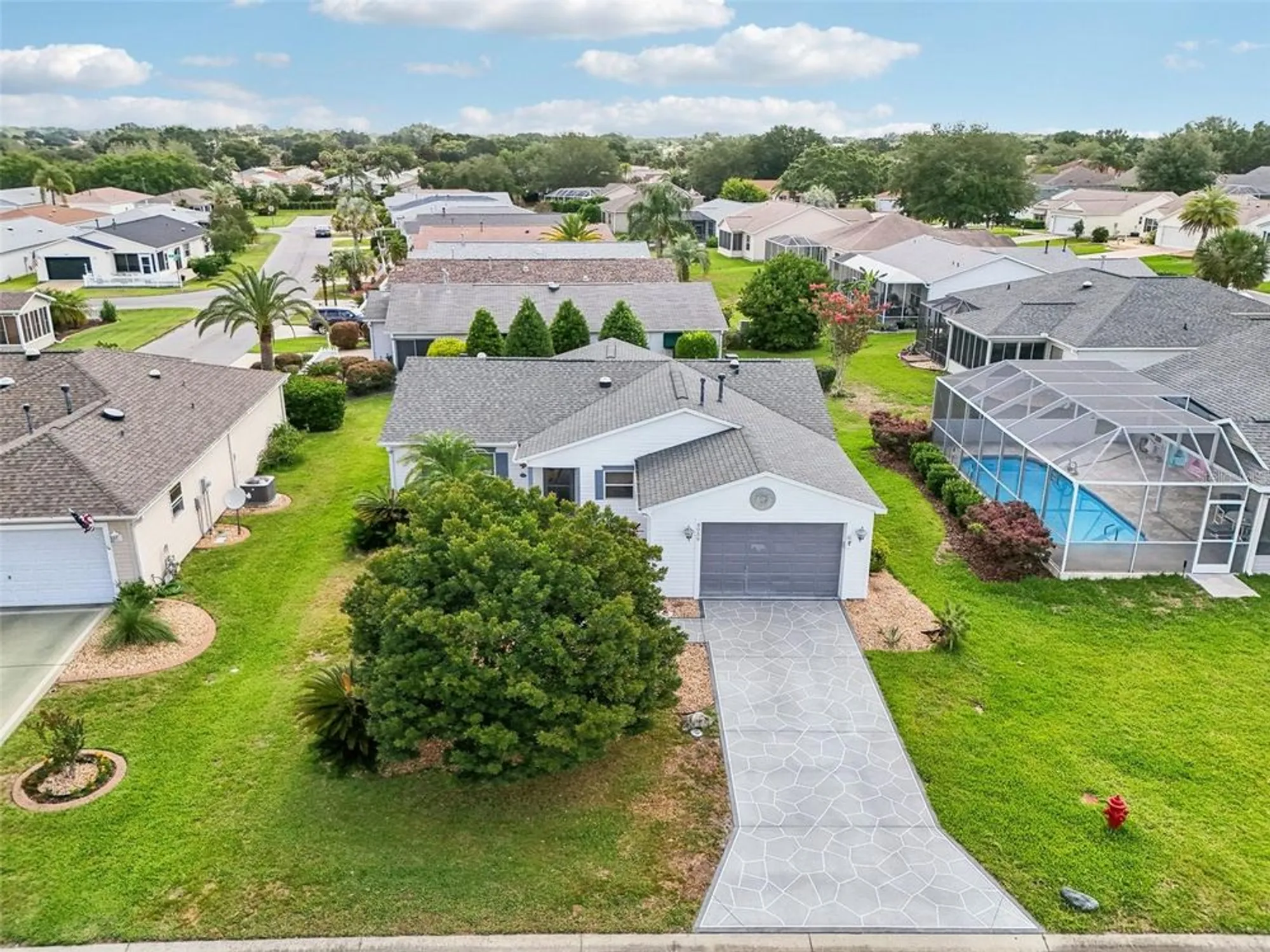 Property Slideshow image 1 of 47 | 8039 se 174th belhaven loop, The Villages, FL, 32162