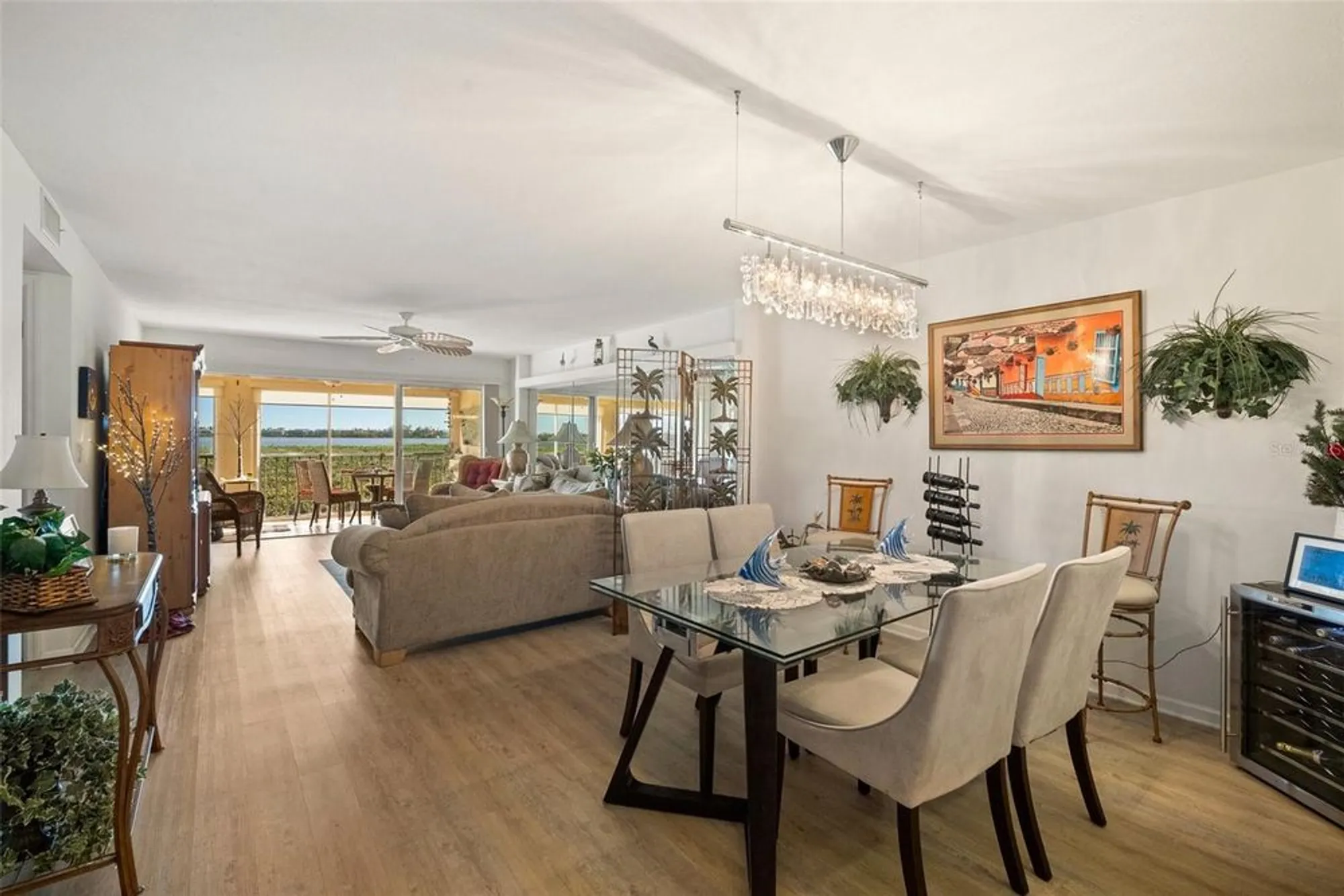 Property Slideshow image 11 of 52 | 1323 perico point cir # 107, Bradenton, FL, 34209