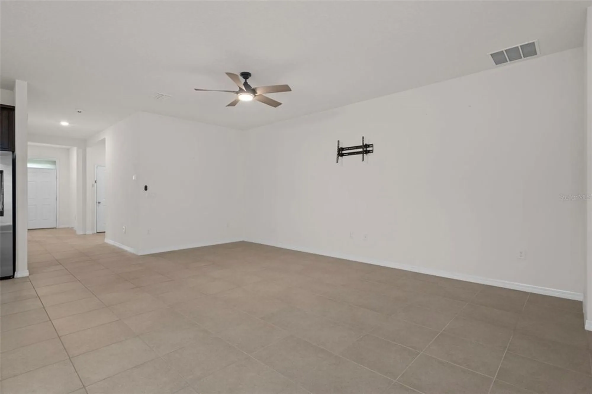 Property Slideshow image 19 of 50 | 12735 eastpointe dr, Dade City, FL, 33525