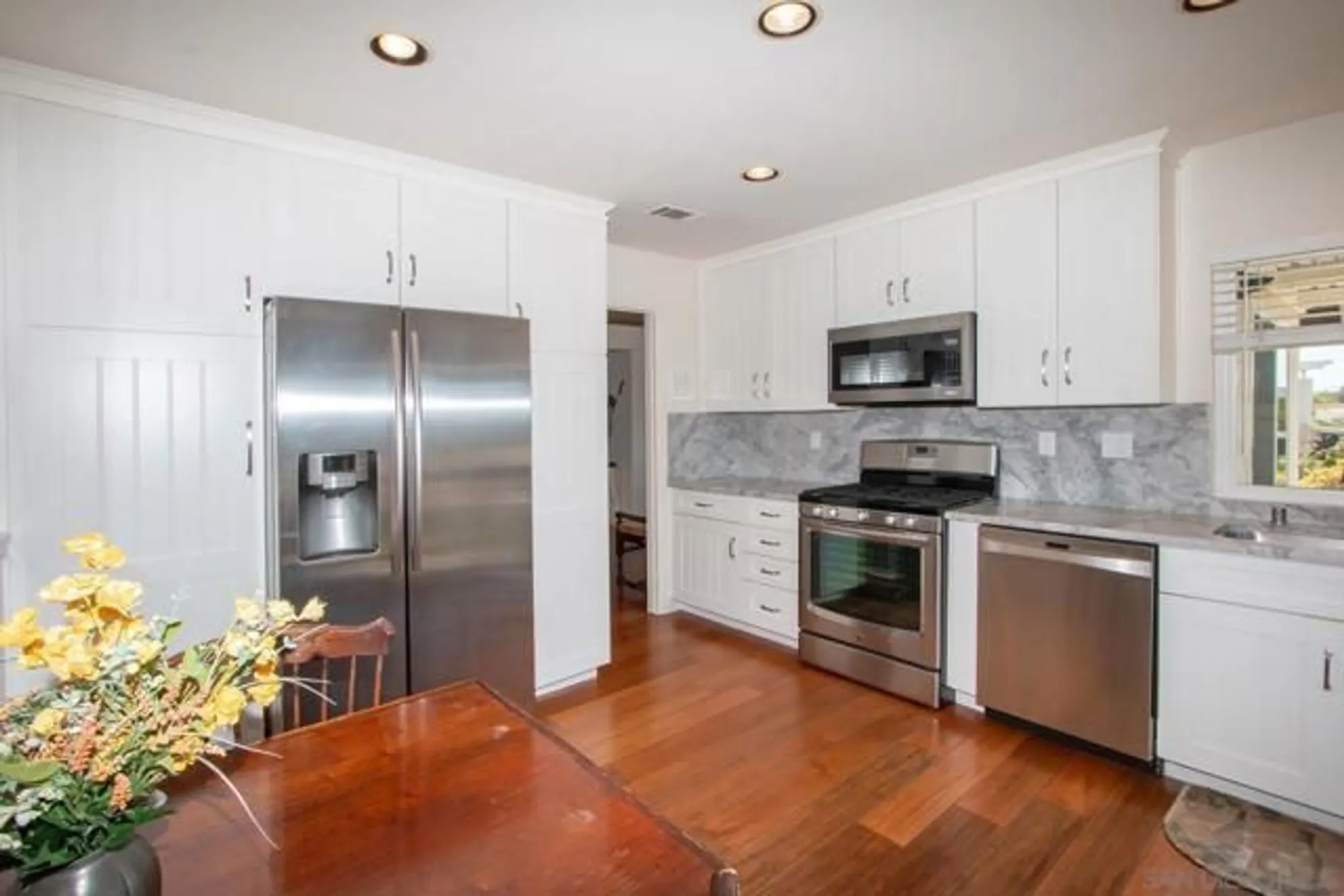 Property Slideshow image 15 of 41 | 17762 plaza acosta, San Diego, CA, 92128