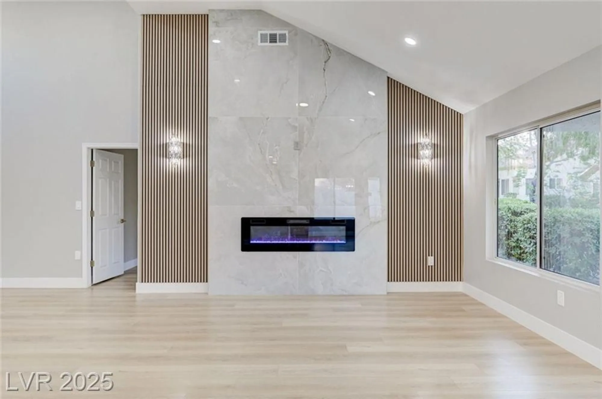 Property Slideshow image 15 of 75 | 9308 quail ridge dr, Las Vegas, NV, 89134