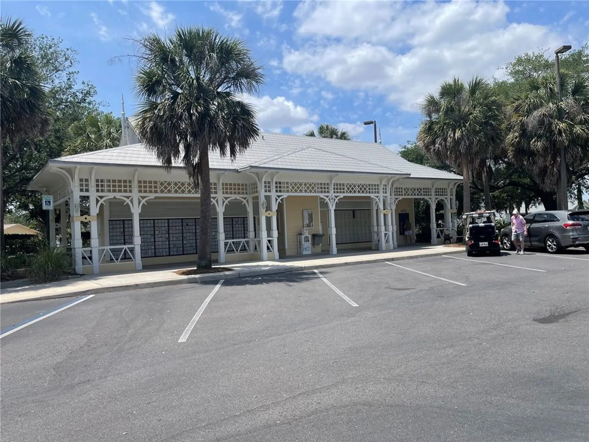 Property Slideshow image 49 of 50 | 2461 merida cir, The Villages, FL, 32162