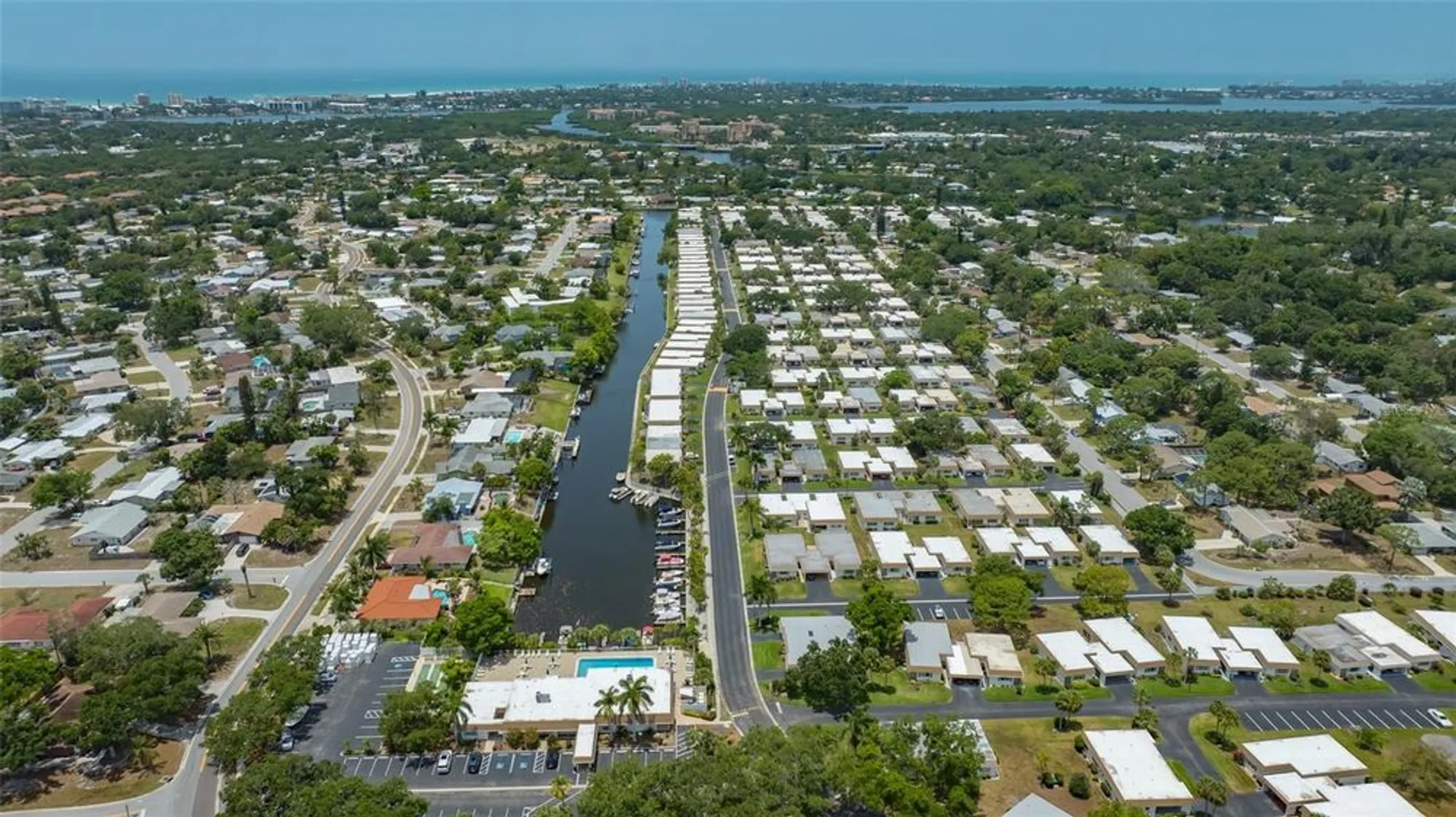 Property Slideshow image 62 of 86 | 2016 riverbluff pkwy v328, Sarasota, FL, 34231