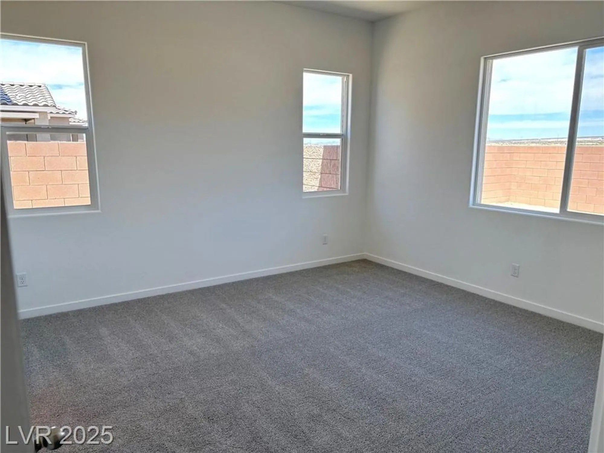 Property Slideshow image 18 of 27 | 5696 e badlands ln, Pahrump, NV, 89061