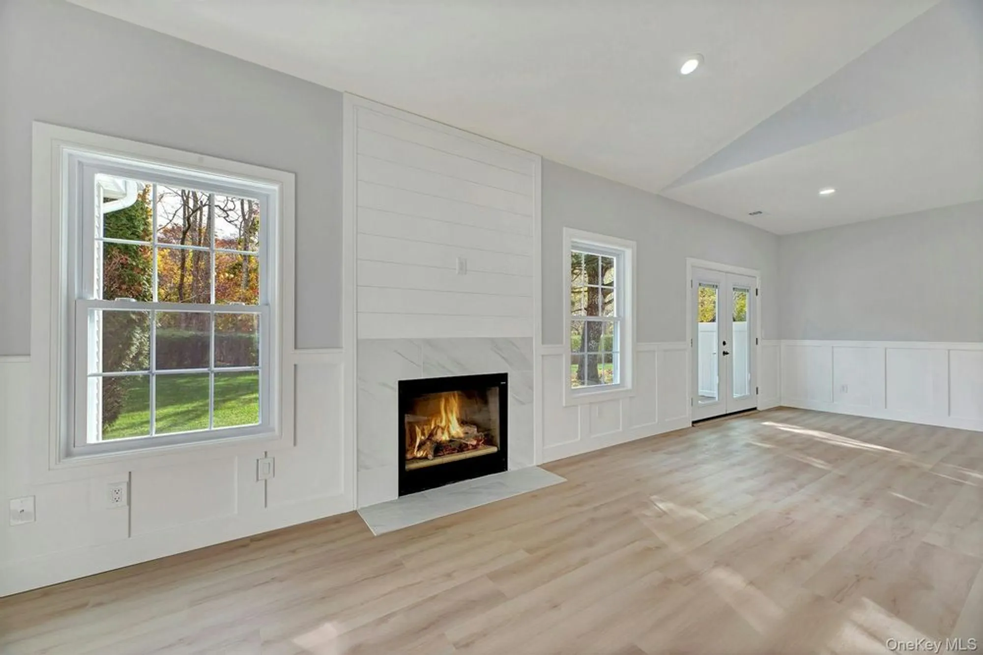Property Slideshow image 7 of 41 | 509 oak bluff ct, Moriches, NY, 11955
