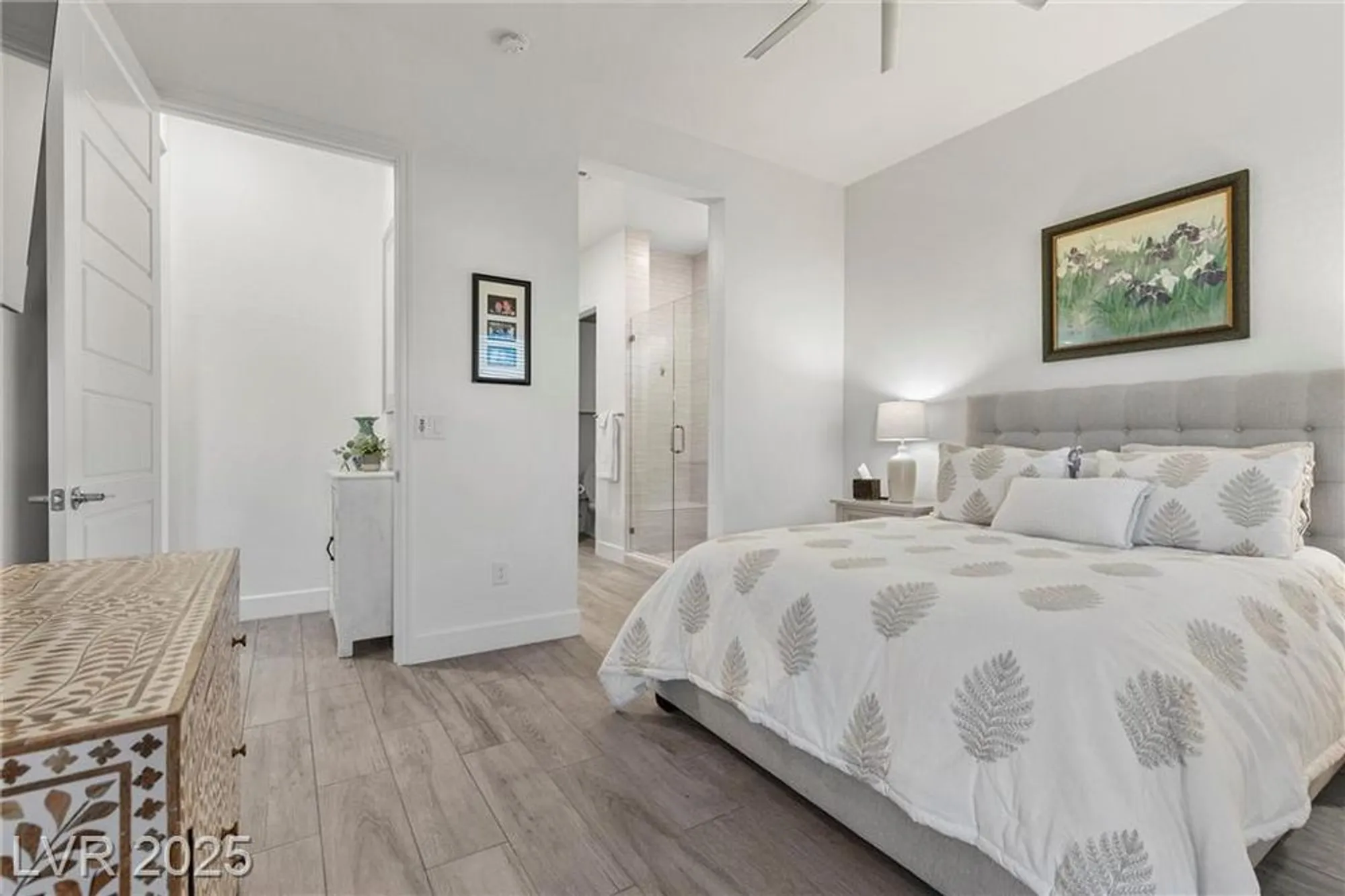 Property Slideshow image 24 of 55 | 12476 heritage bend dr, Las Vegas, NV, 89138