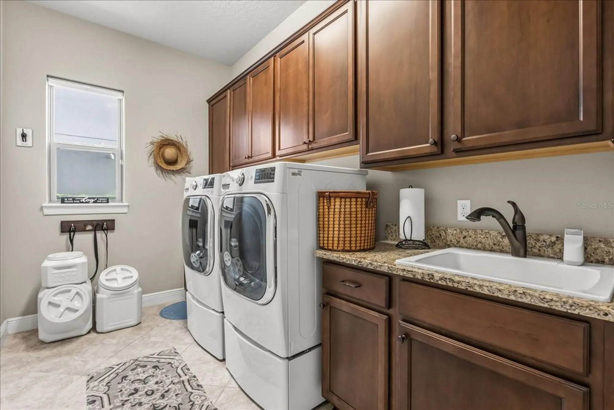 Property Slideshow image 19 of 37 | 11675 savona way, Orlando, FL, 32827