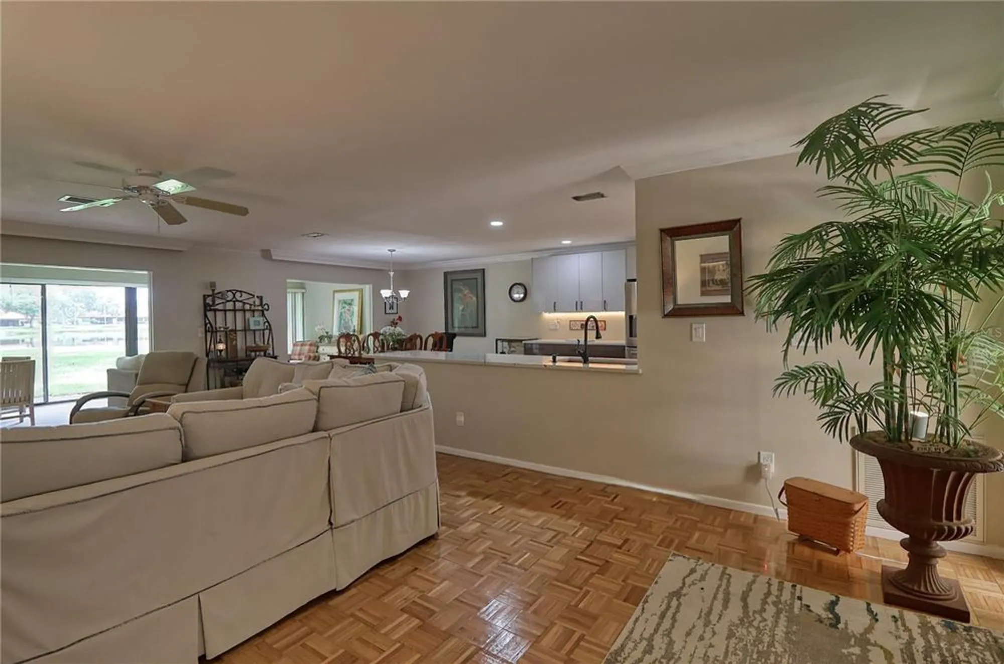 Property Slideshow image 12 of 77 | 7149 fairway bend cir, Sarasota, FL, 34243