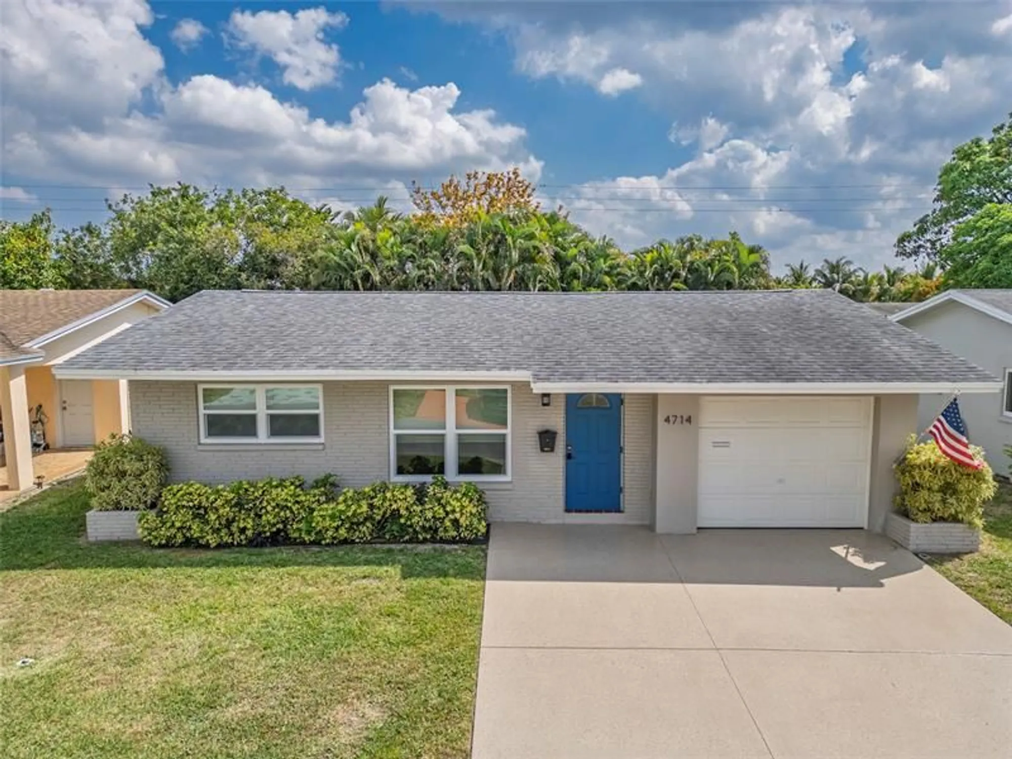 Property Slideshow image 1 of 26 | 4714 nw 44th st, Tamarac, FL, 33319
