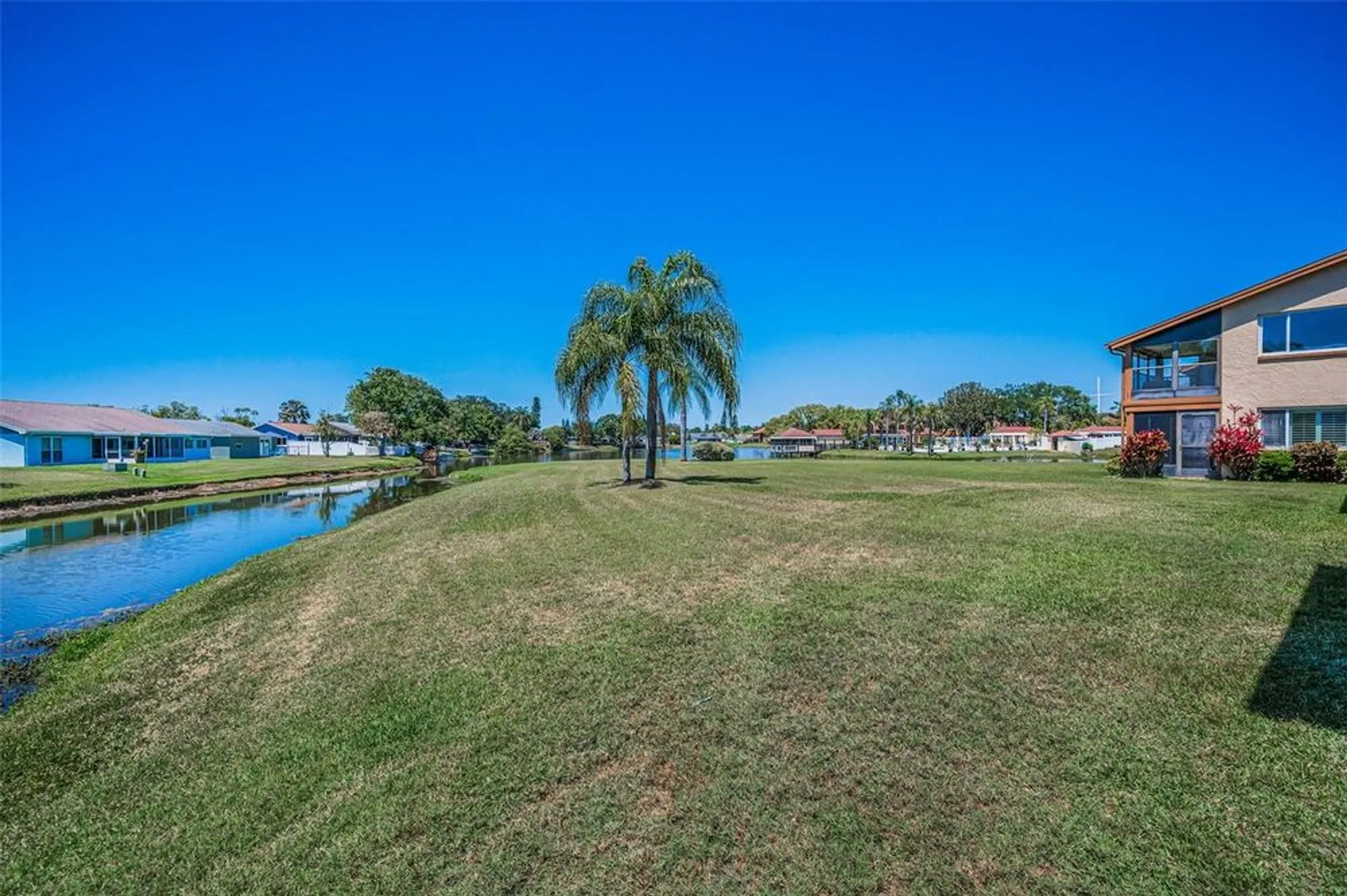 Property Slideshow image 7 of 89 | 3847 lighthouse way # 3847, New Port Richey, FL, 34652