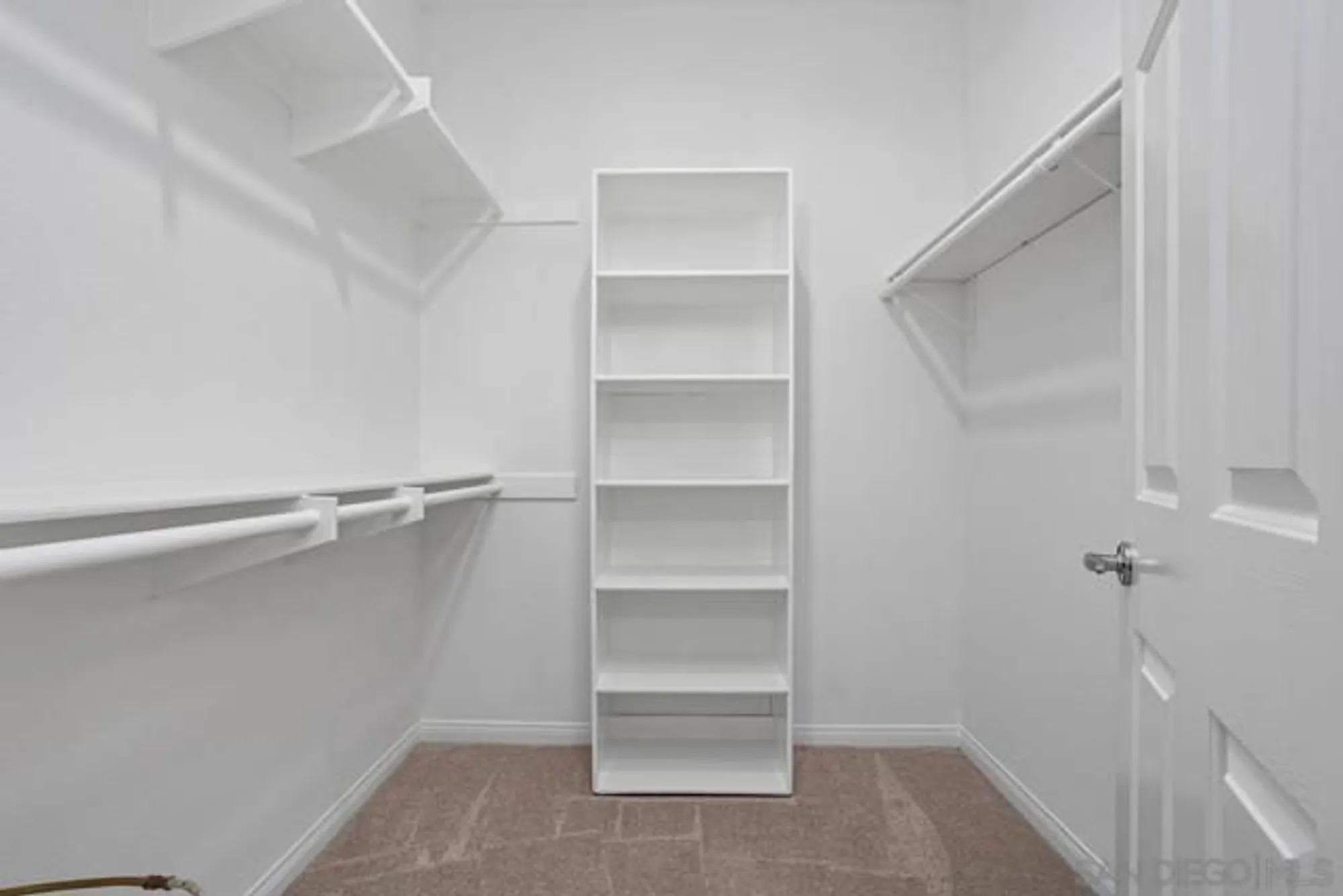 Property Slideshow image 26 of 45 | 3328 malta way, Oceanside, CA, 92056