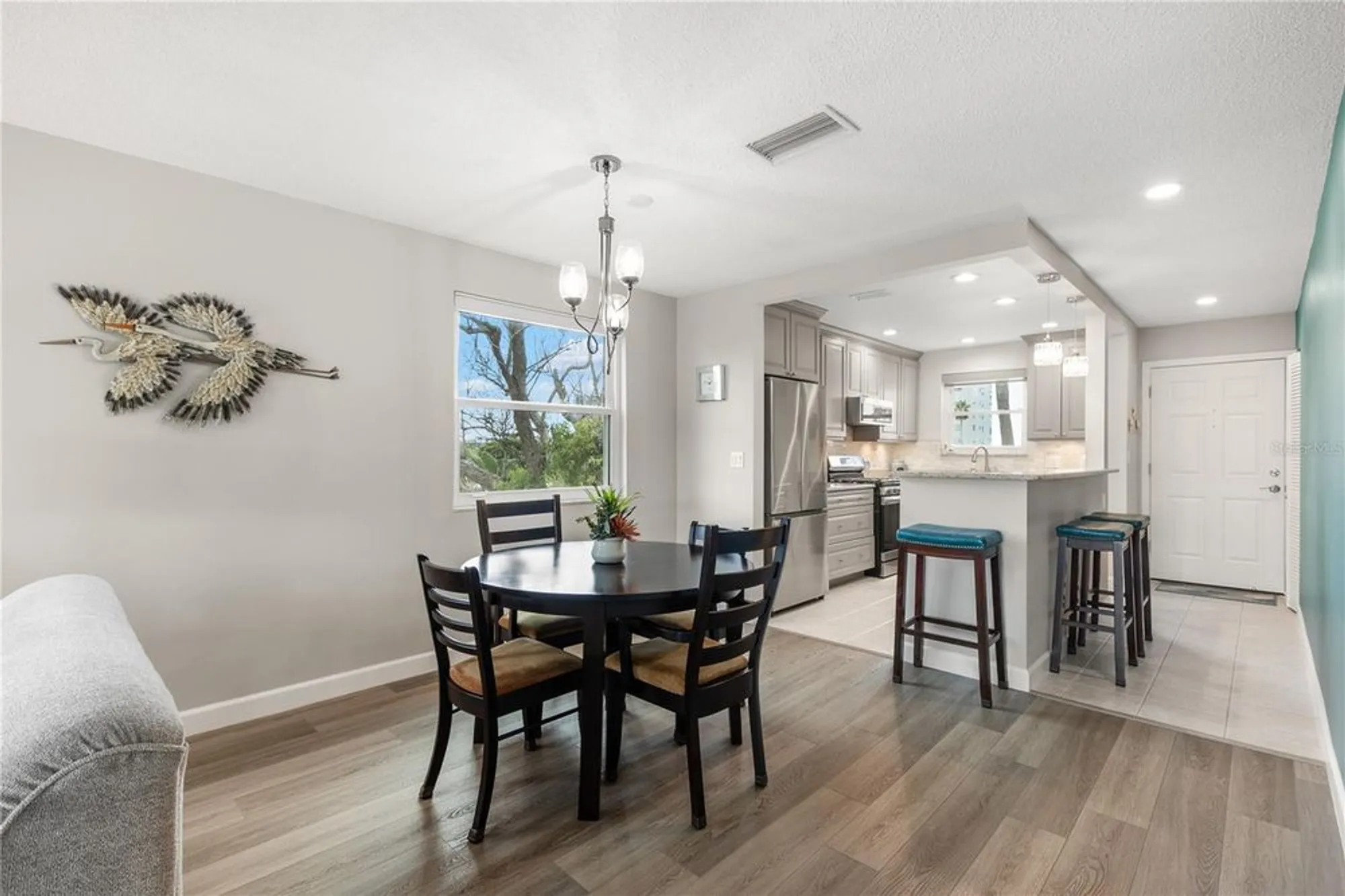 Property Slideshow image 10 of 39 | 5925 shore blvd 215, Gulfport, FL, 33707