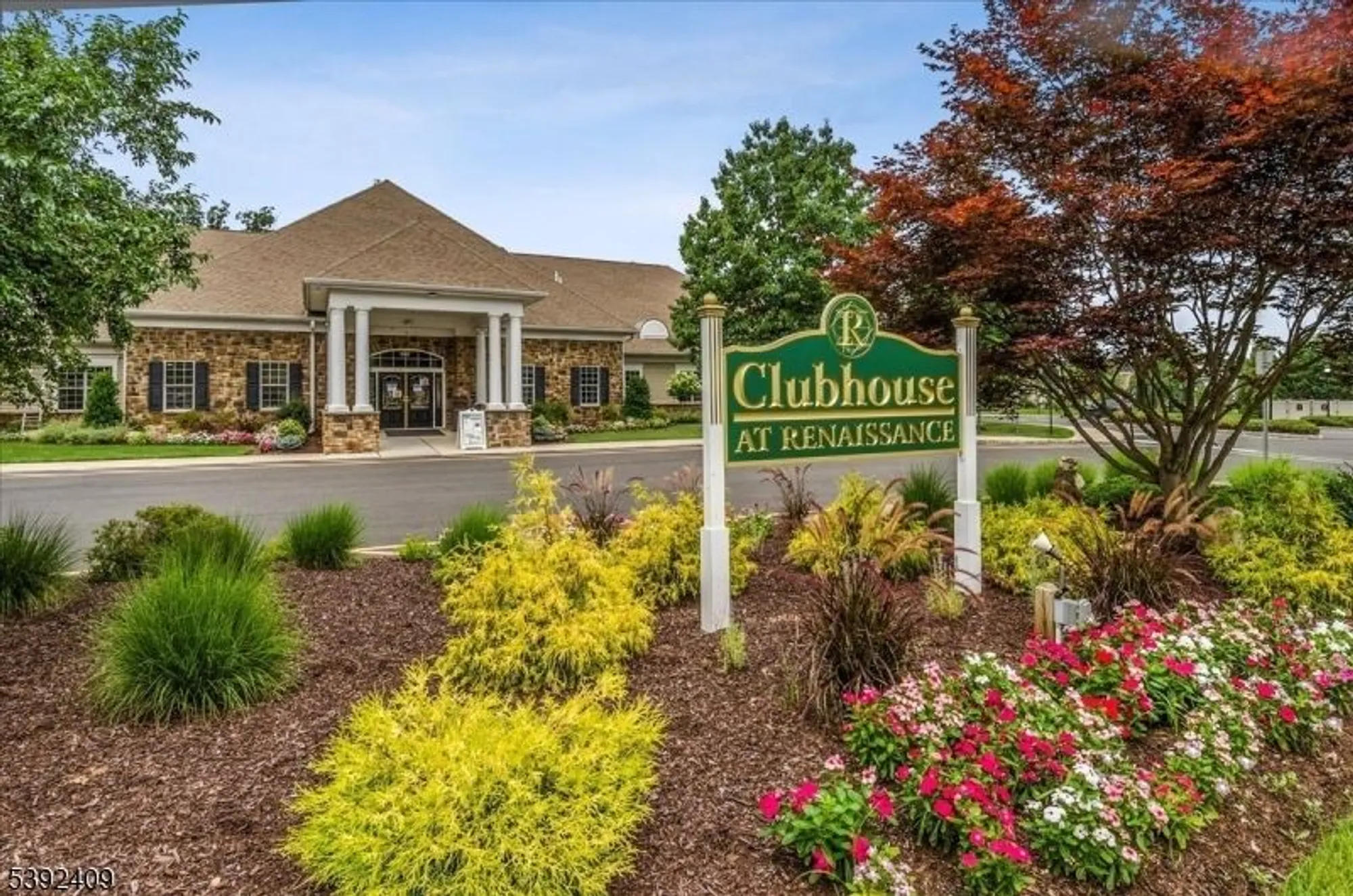 Property Slideshow image 25 of 37 | 29 daulton dr, Somerset, NJ, 08873