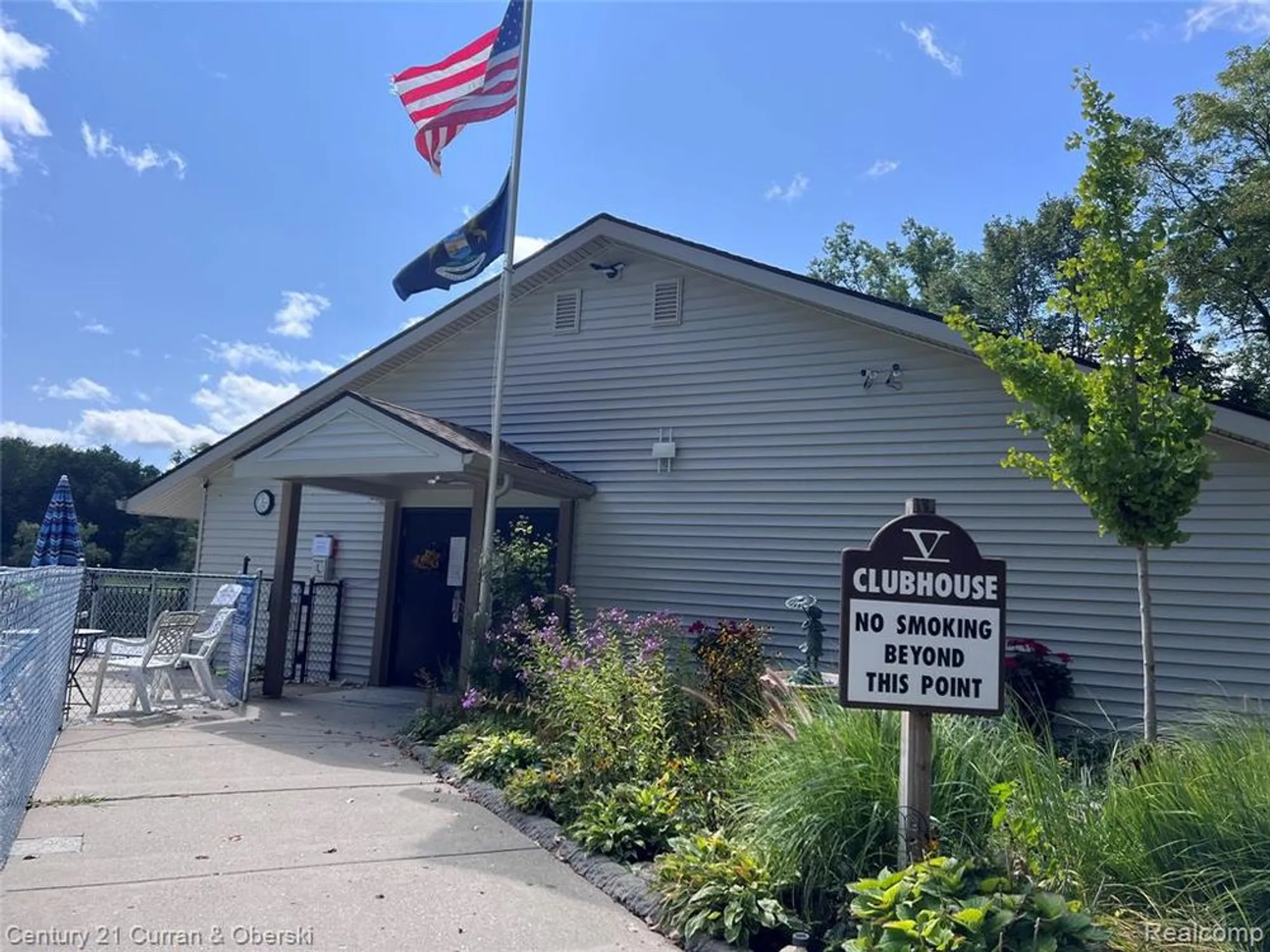 Property Slideshow image 23 of 28 | 61958 ticonderoga dr, South Lyon, MI, 48178