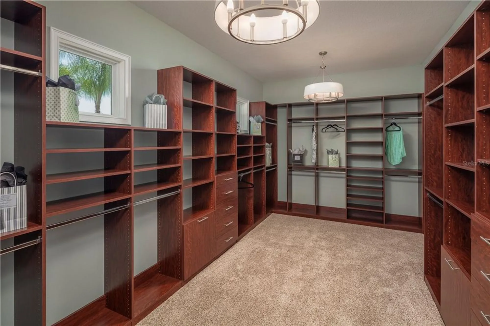 Property Slideshow image 8 of 35 | 2458 dream home ct, Saint Cloud, FL, 34772