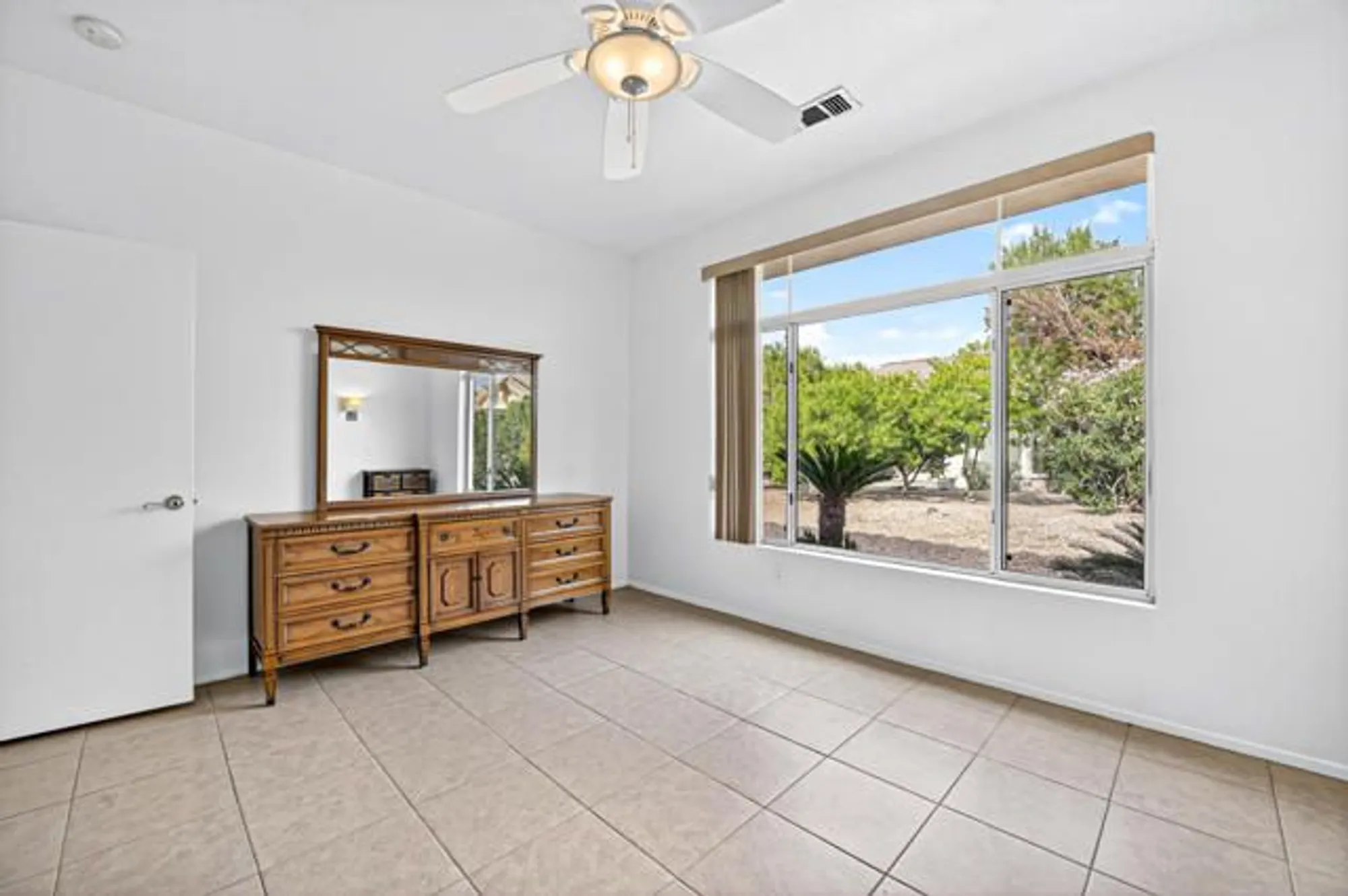 Property Slideshow image 12 of 40 | 78350 prairie flower dr, Palm Desert, CA, 92211